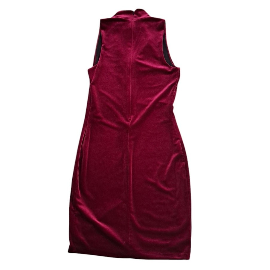 Love..ady Maroon Velvet Sleeveless Stand Up Collar With V Cut Dress Size Small
