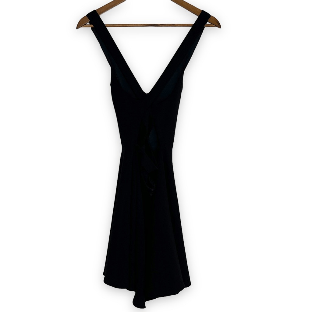 Lulus Black Lined Straps Back Zip Stretch Little Mini Dress Size Small