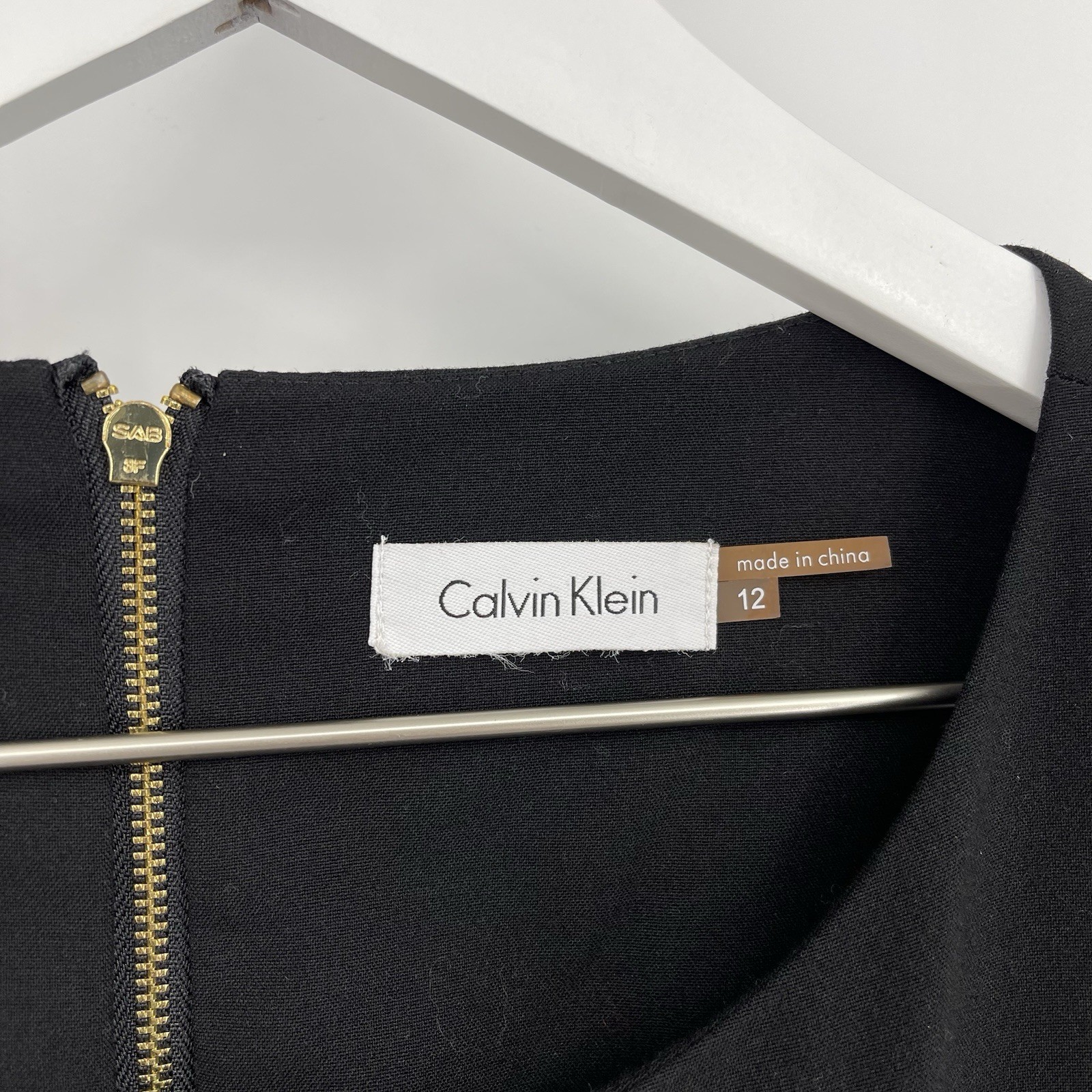 Calvin Klein Sleeveless Black Sheath Dress Gold Zipper Buckle Waist Size 12