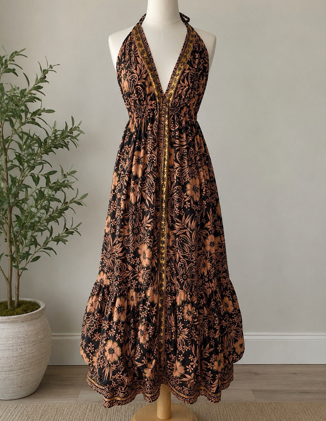 Women’s Black & Tan Floral Halter Maxi Dress Rayon Tie Waist One Size