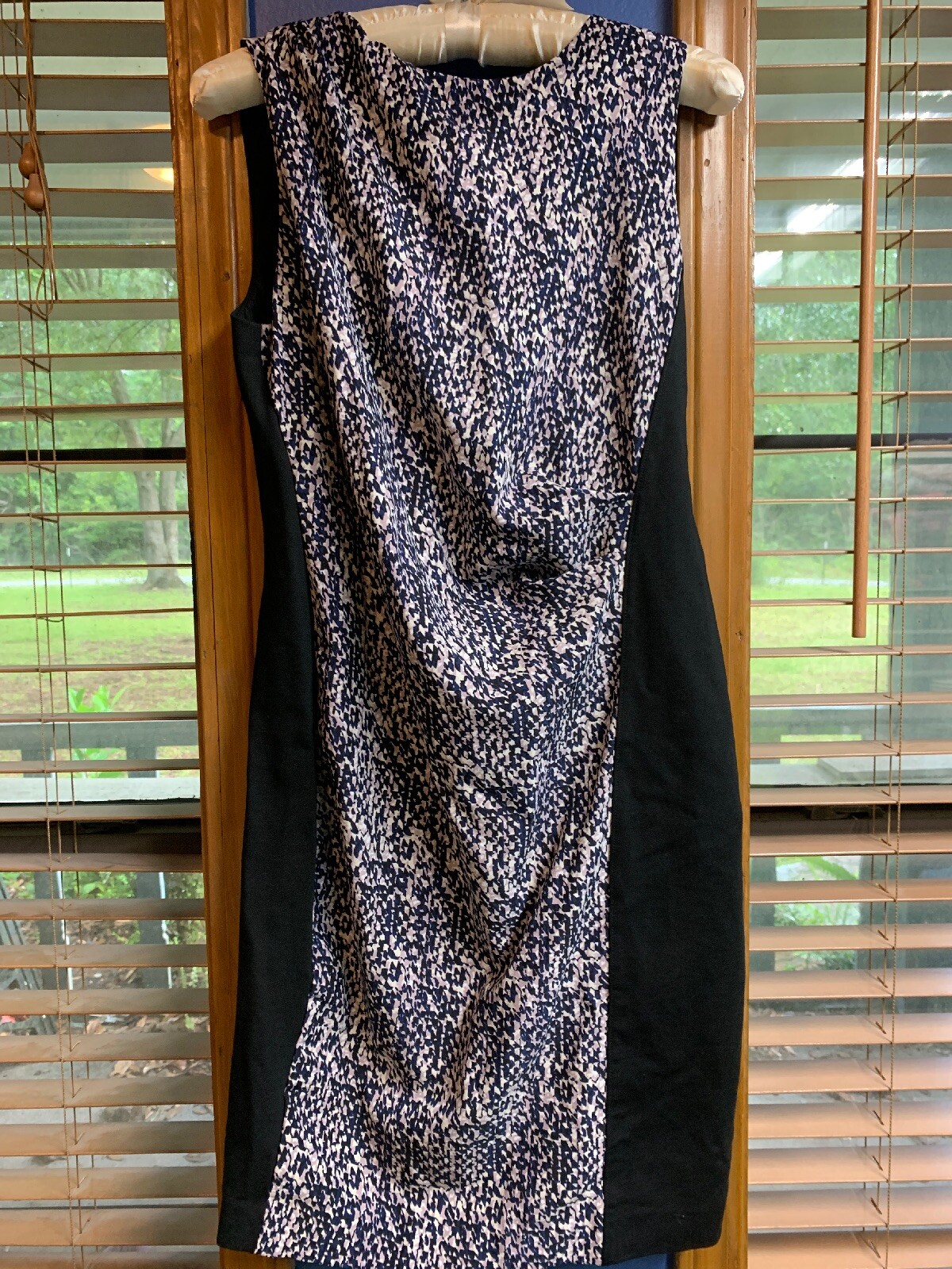 Talbots Sleeveless Lined Dress Sz 4~black Sides~flattering