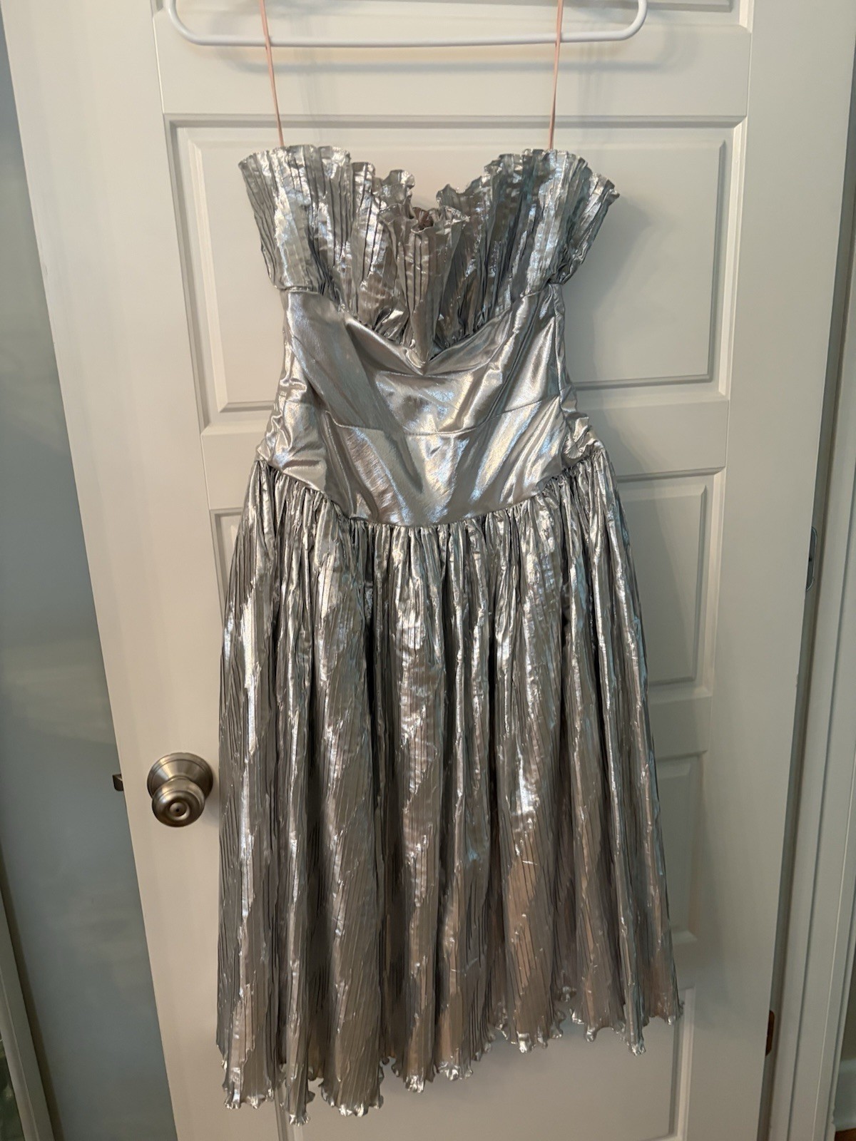 Vintage Women’s Silver Lame’ Strapless Pleated Lined Dress Size 10 VGC