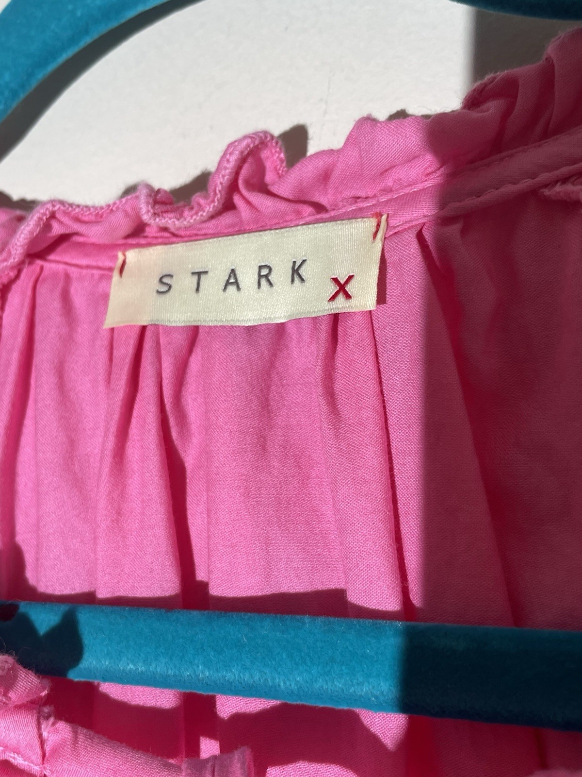 Stark X Austin Cotton Dress Flutter Sleeve Ruffle Collar Split VNeck Tie Waist