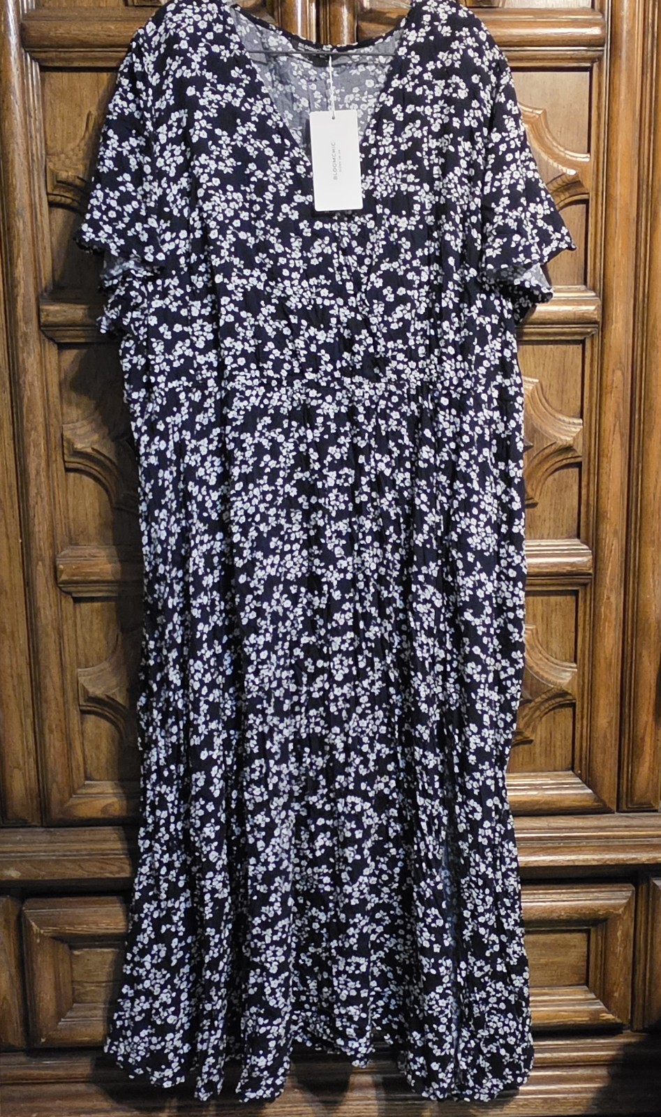 Bloomchic Navy Blue/White Floral V-Neck Short Sleeve Maxi Dress Plus Size 26
