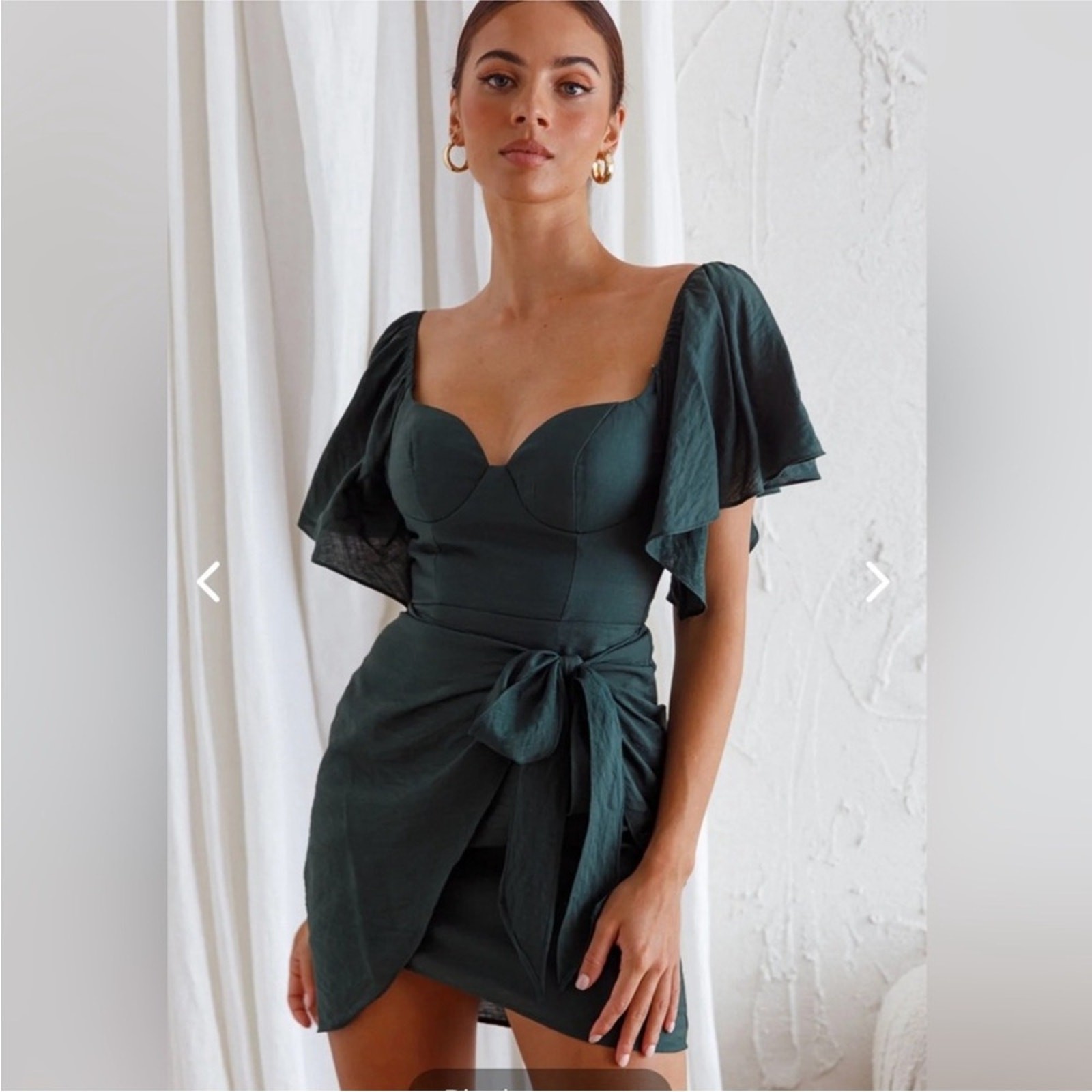 NWT Selfie Leslie Aphrodite Molded Bust Wrap Dress Size Medium
