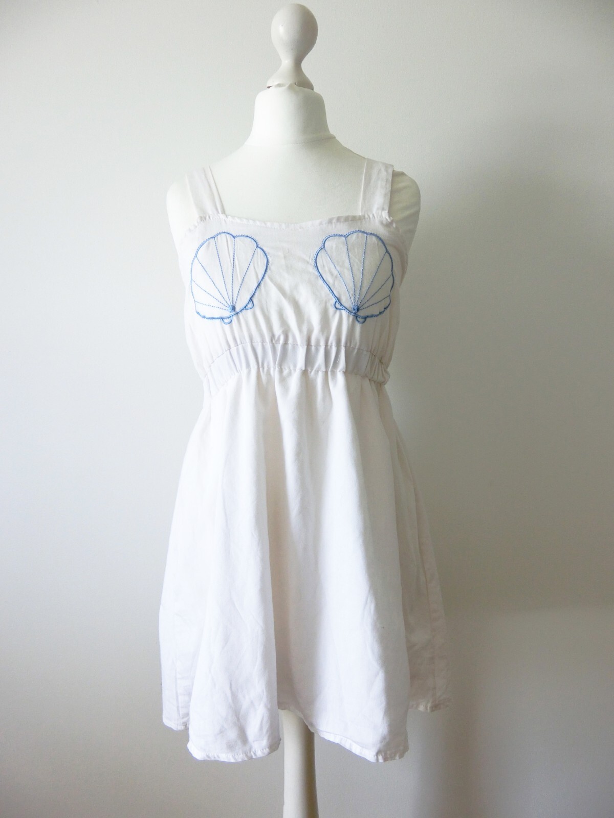 Embriodered Shell Detail White Cotton Strappy Summer Mini Skater Dress, XXS