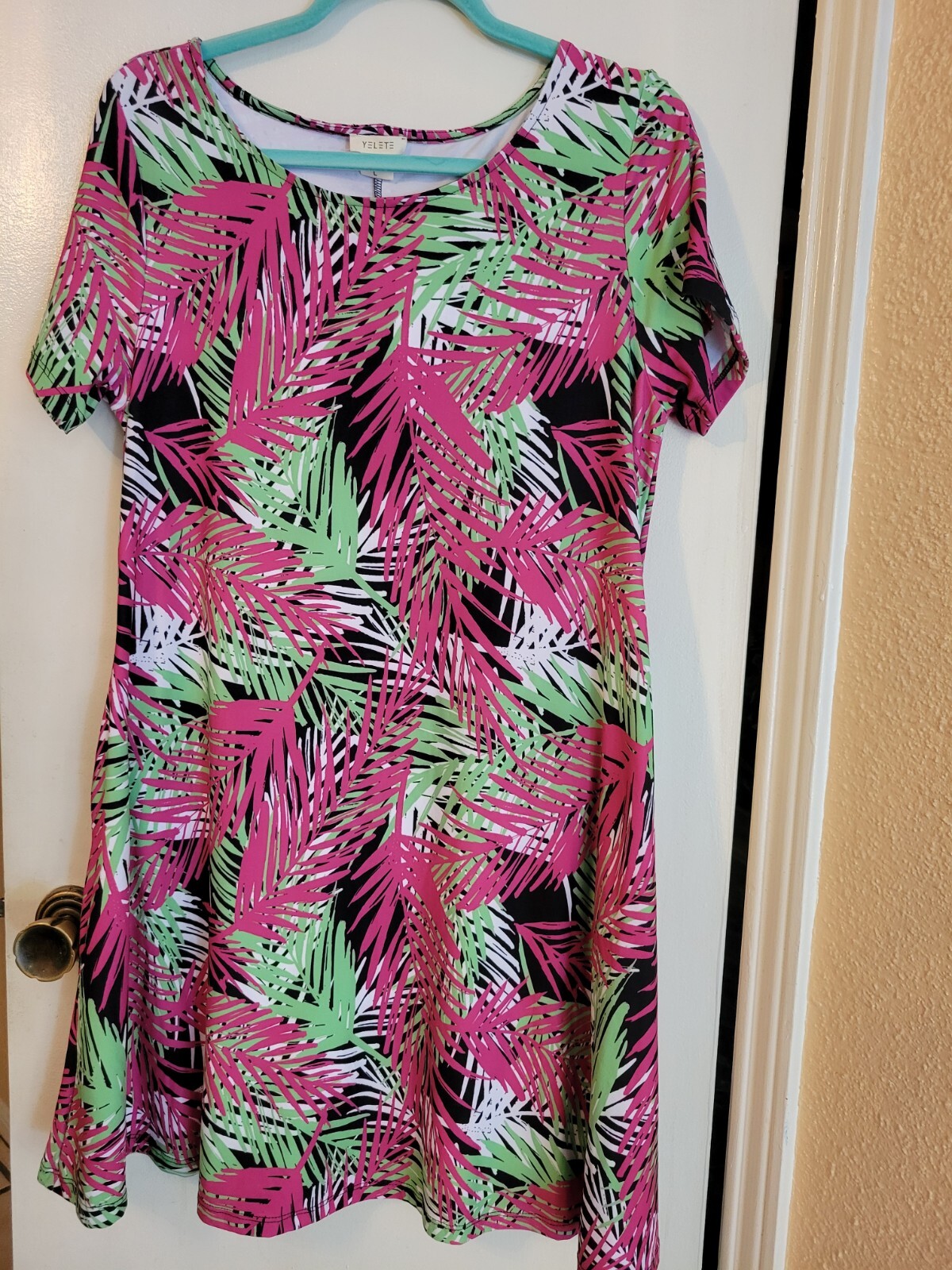 YELETE SIZE L Tropical Palm Leaf Short Sleeve Dress Sundress Pink/Green Pockets