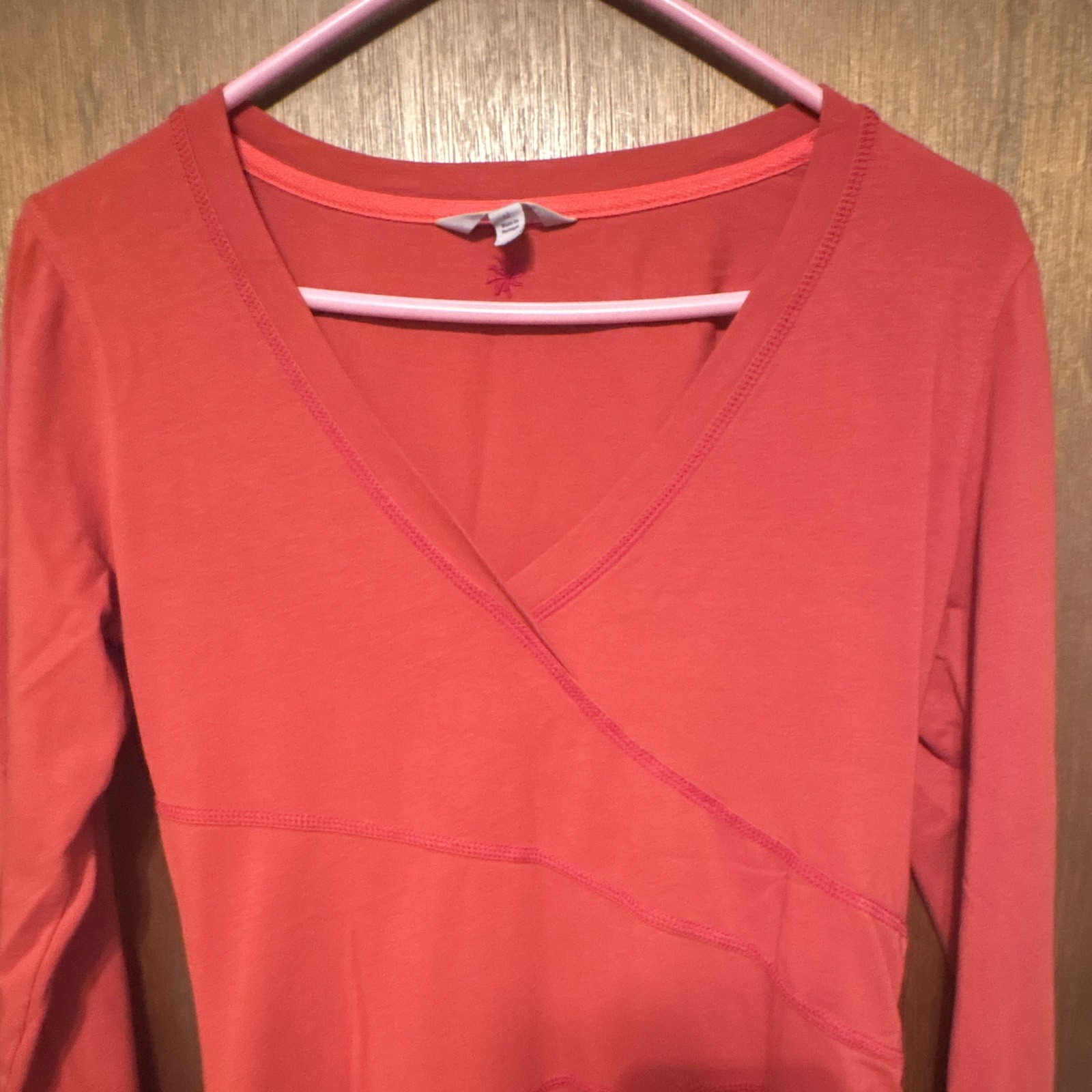 Athleta Burnt Orange Solid Sheath Dress V-Neck Ruched Stretch Sleeve Medium