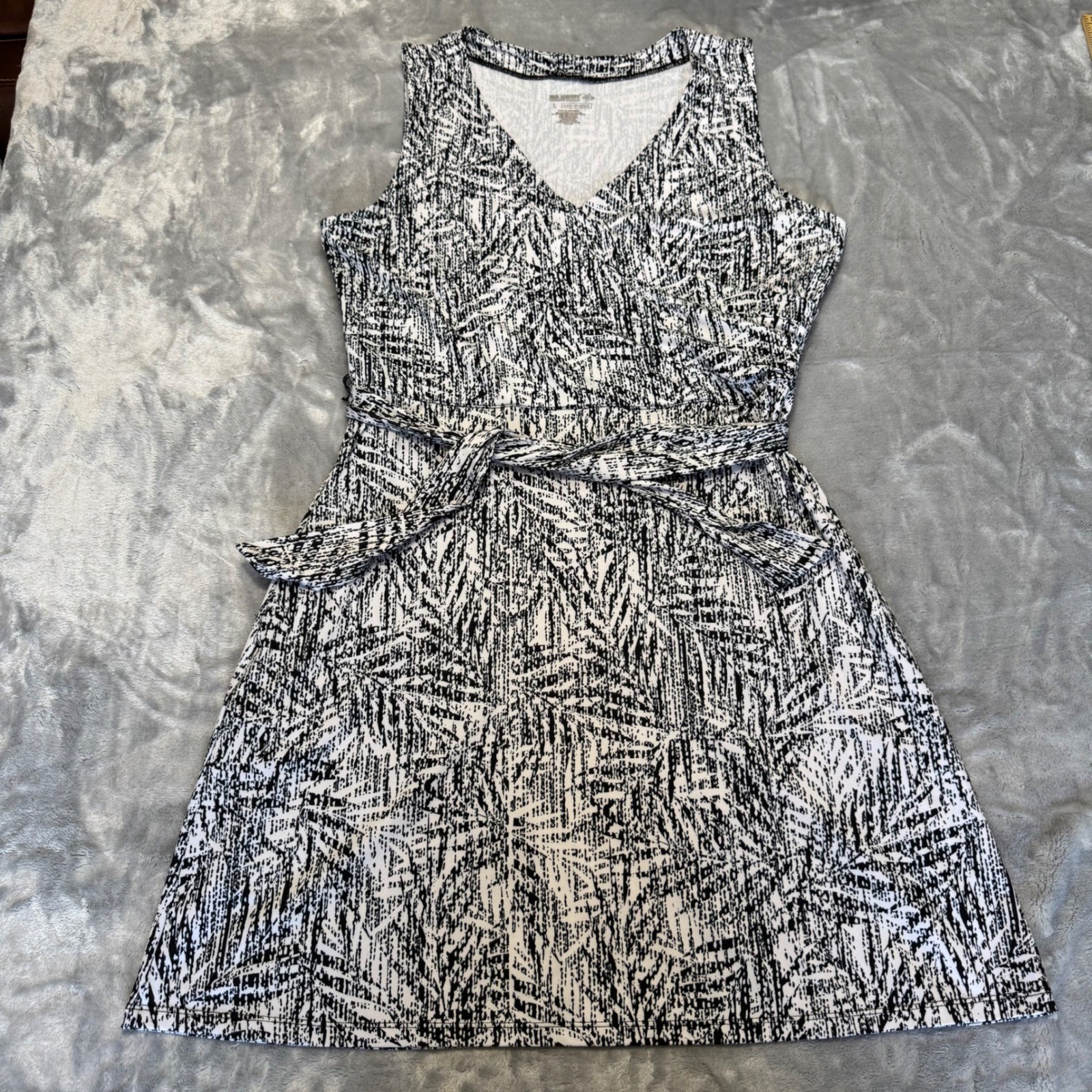 Reel Legends Keep-It-Cool Sleeveless Tie Waist Pocket Dress w pockets Large