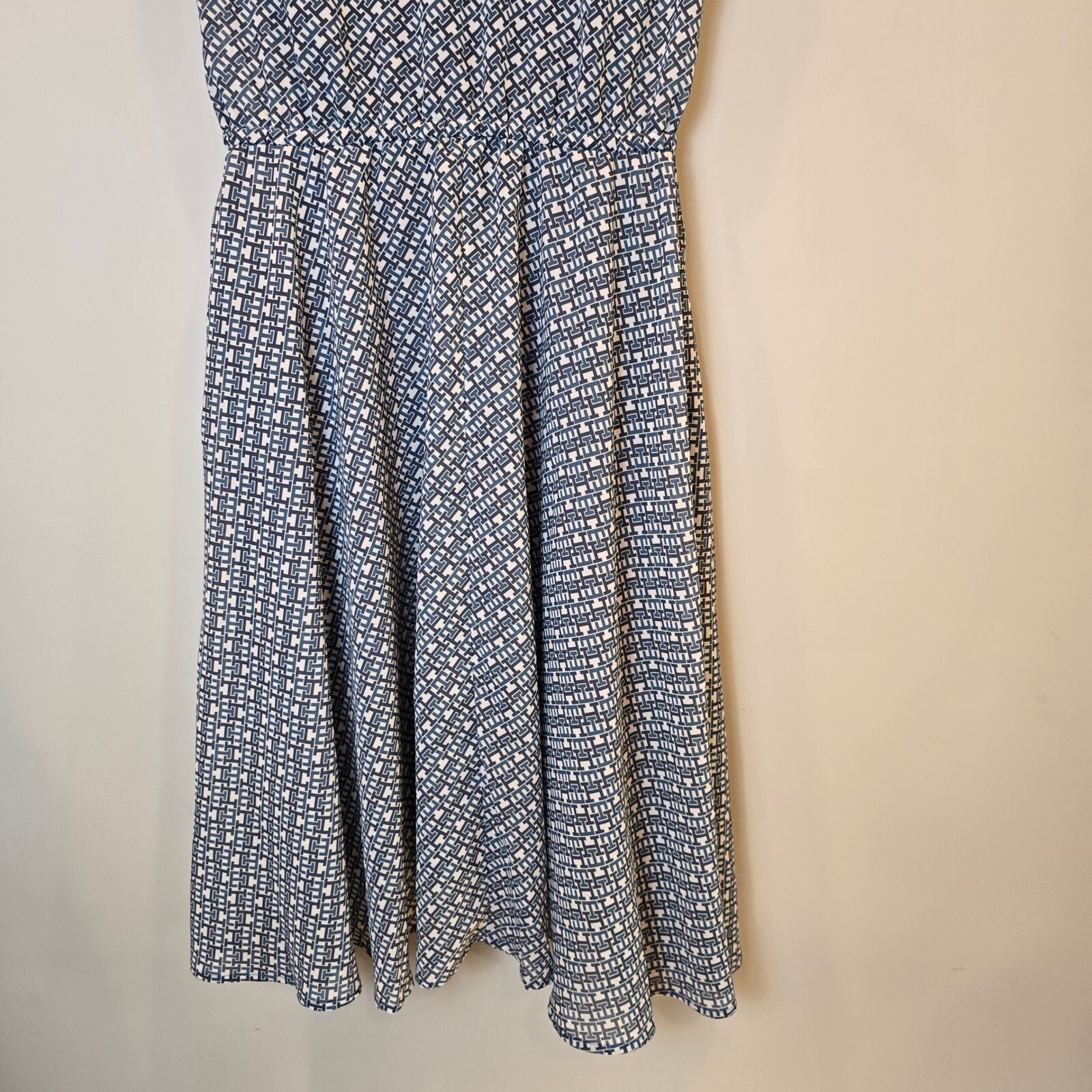 Tommy Hilfiger Dress Monogram Chiffon Midi NWT Womens XS Short Sleeve Blue