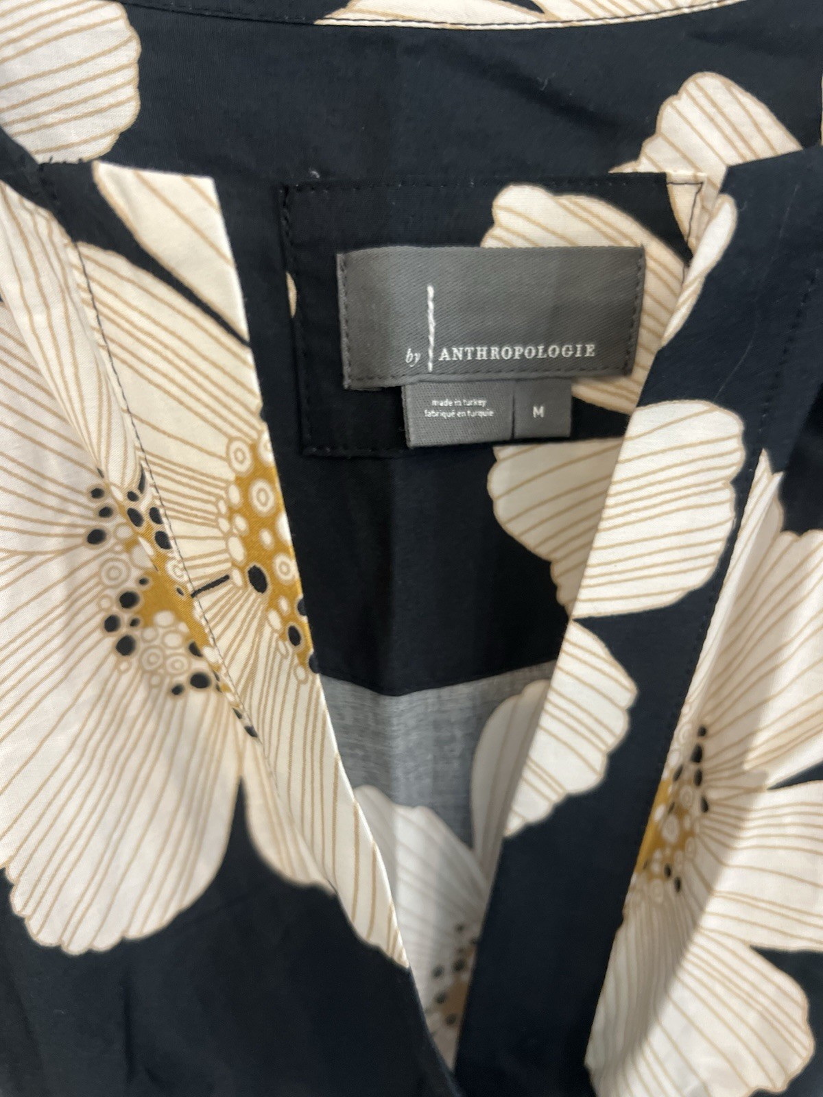 Anthropologie Black Floral V-Neck Short Sleeve Midi Dress Women’s M Regular