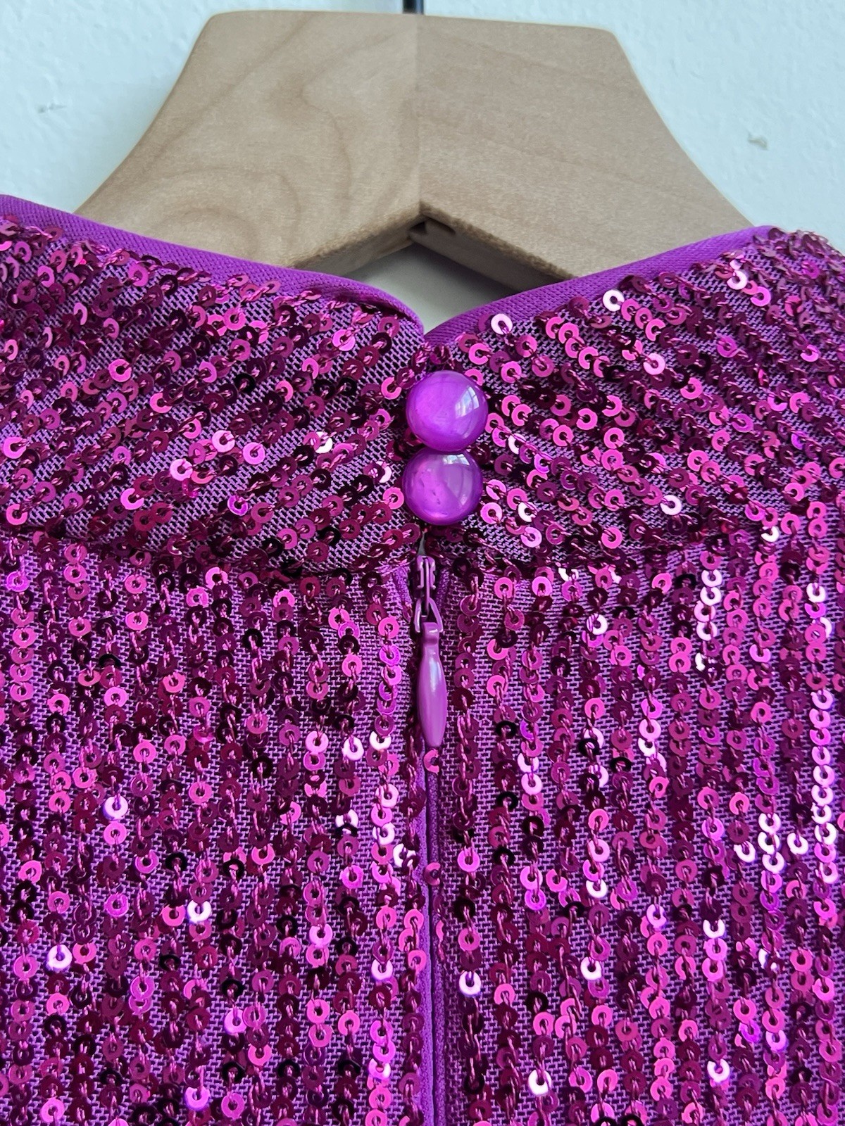 NWT Badgley Mischka Dress Size 12 Sequin Isla Cocktail Dress Pink Fuchsia Prom