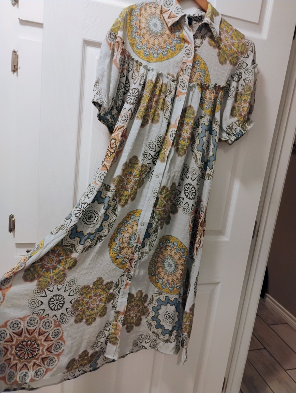 GiGio Bohemian Geometric Maxi Dress Button Down Ruffle Collared Puff S Polyester