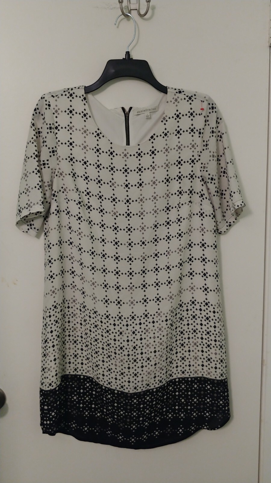 Daniel Rainn Women’s Size S Blouse Dress, Short Sleeve, Dress Length 32in