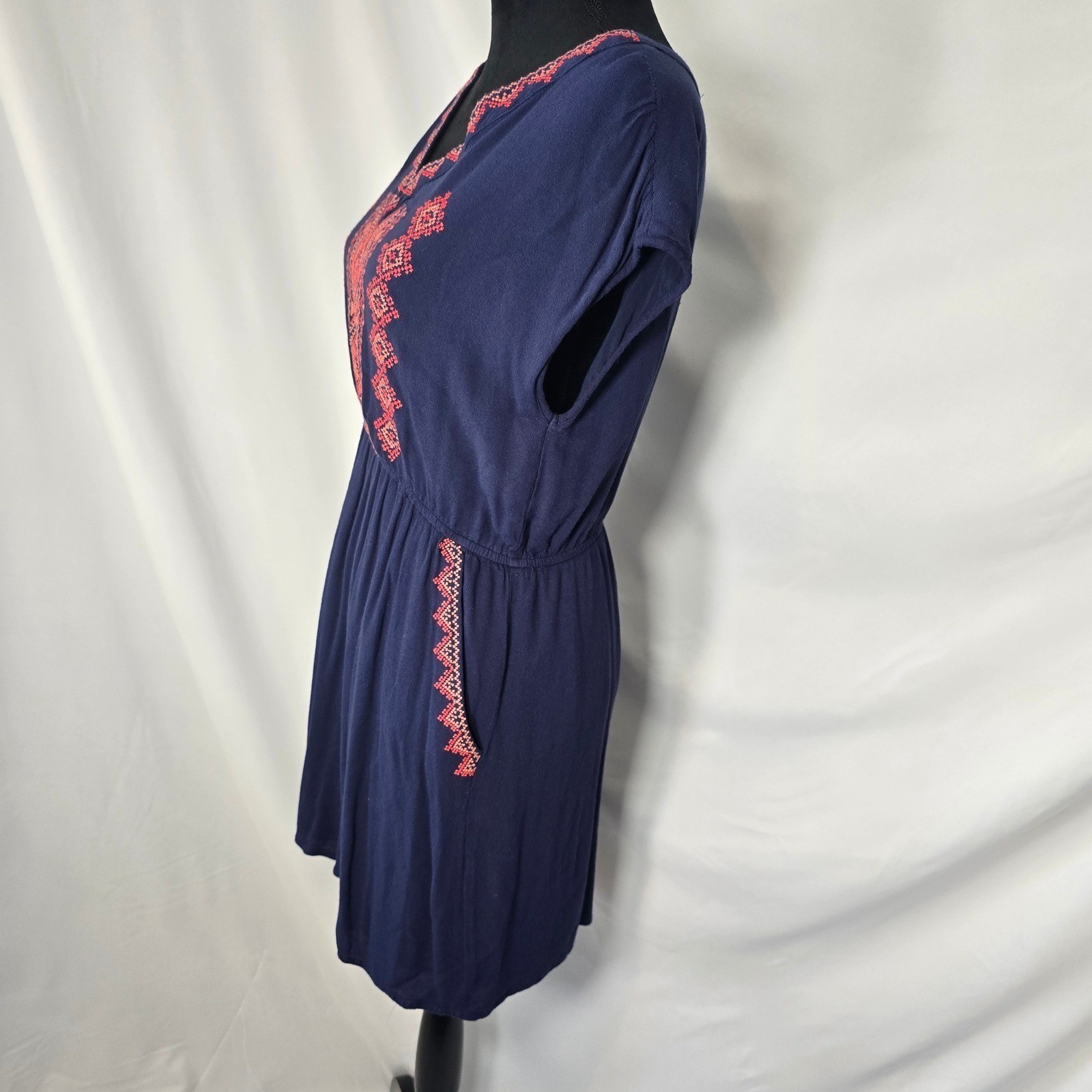 Skies Are Blue Navy Blue Embroidered Boho V-Neck Mini Dress Pockets 93489 Sz Med
