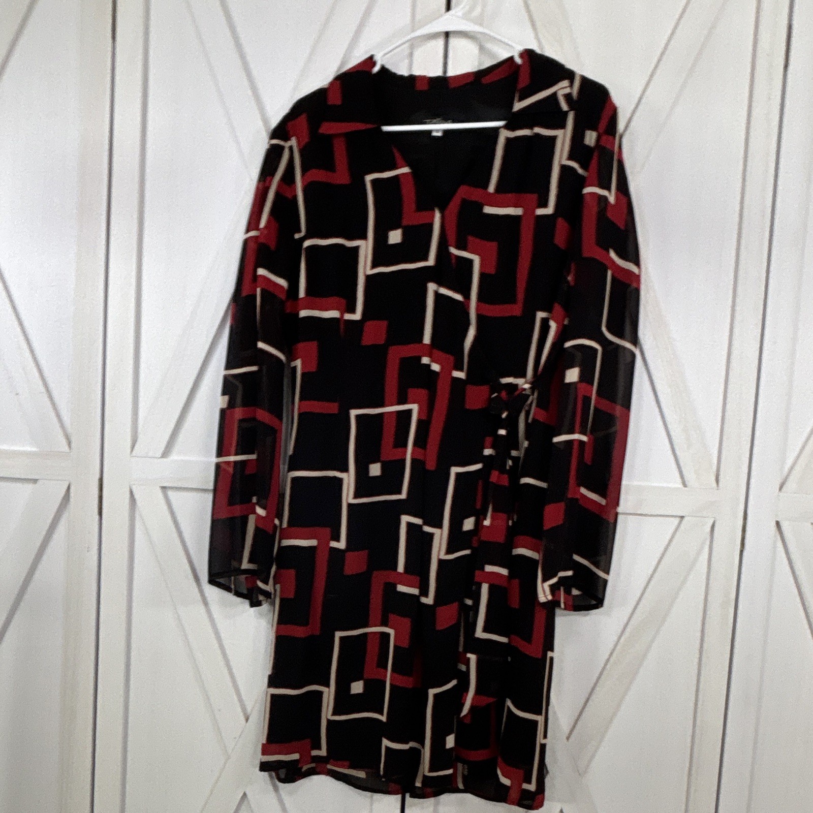 TAIGA Black/Red/Beige Geometric A-Line Knee Dress V-Neck Long Sleeve 10
