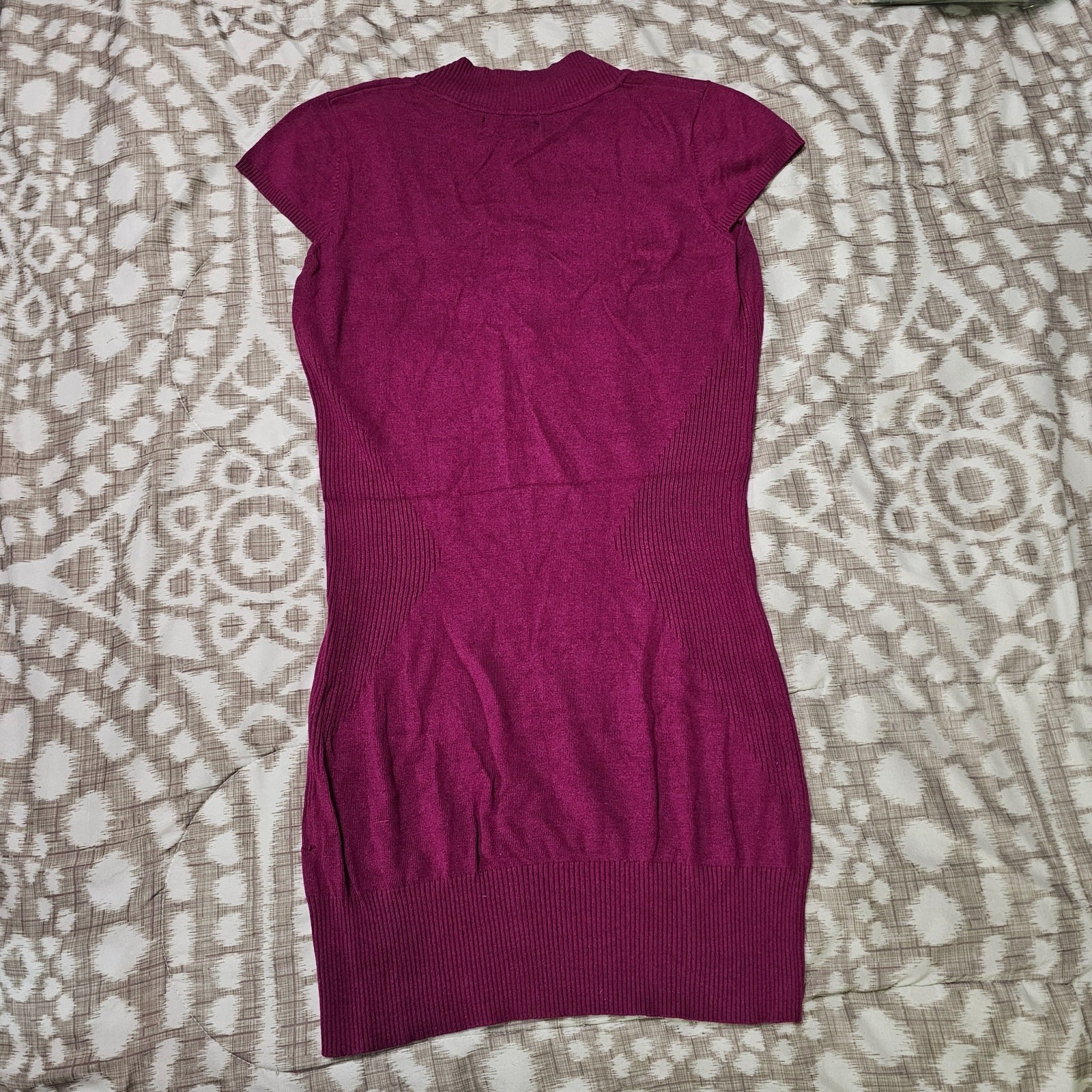 Say What Short Sleeve Pink V-neck Sweater Dress Size XL, 33 in L, 16 in W, 8oz