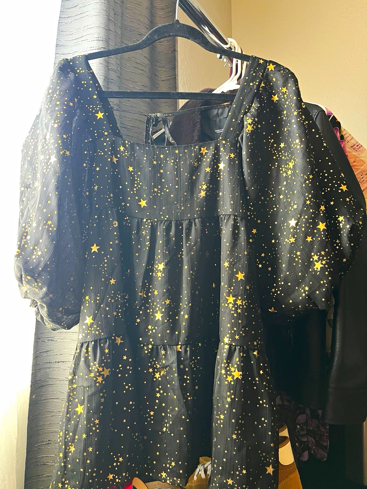 Nasty Gal Black/Gold Star Print Square Neck Puff Sleeve Blouse Women’s US 2