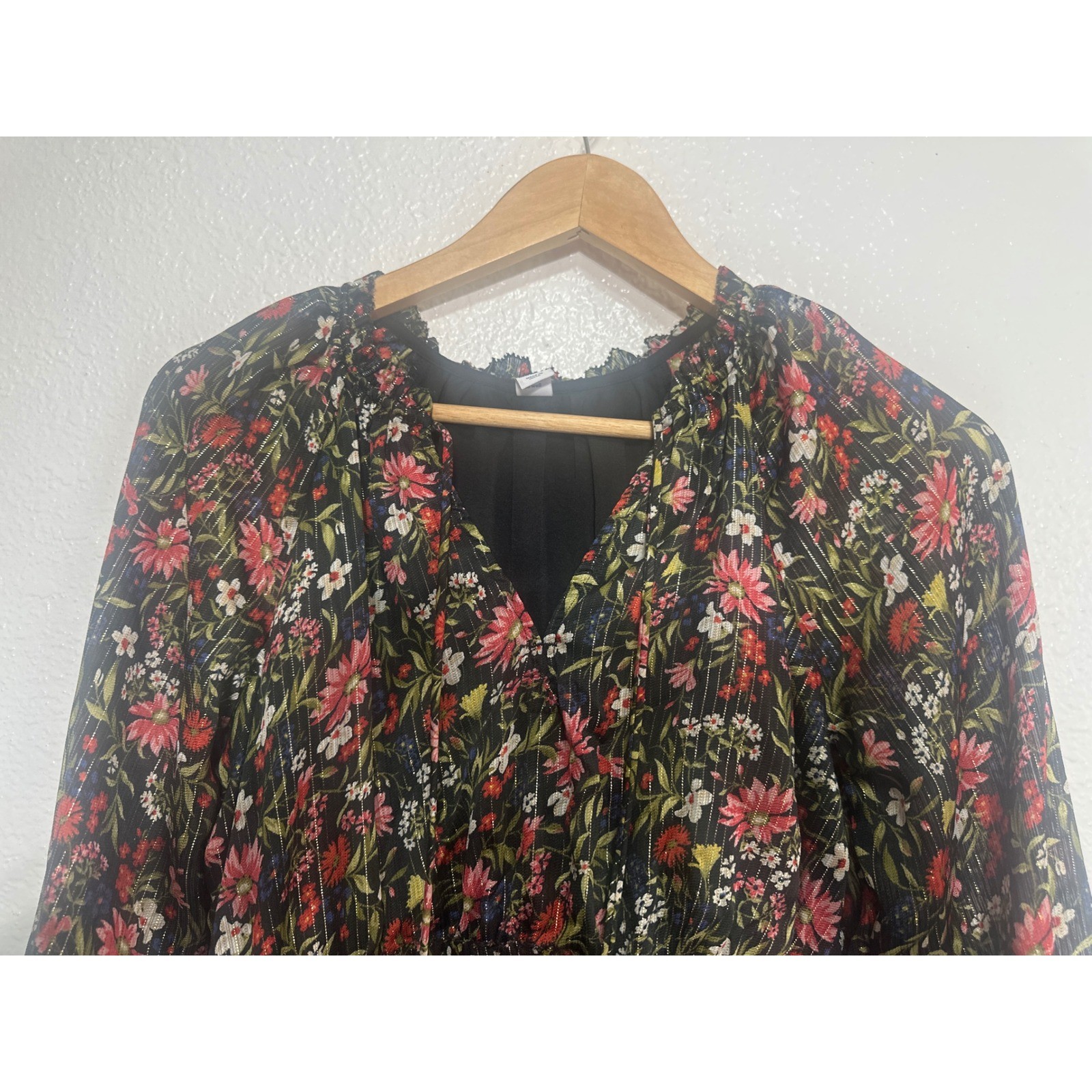 Old Navy Floral Metallic Lurex Smocked Mini Dress Black Red Pink Gold Long Sleev