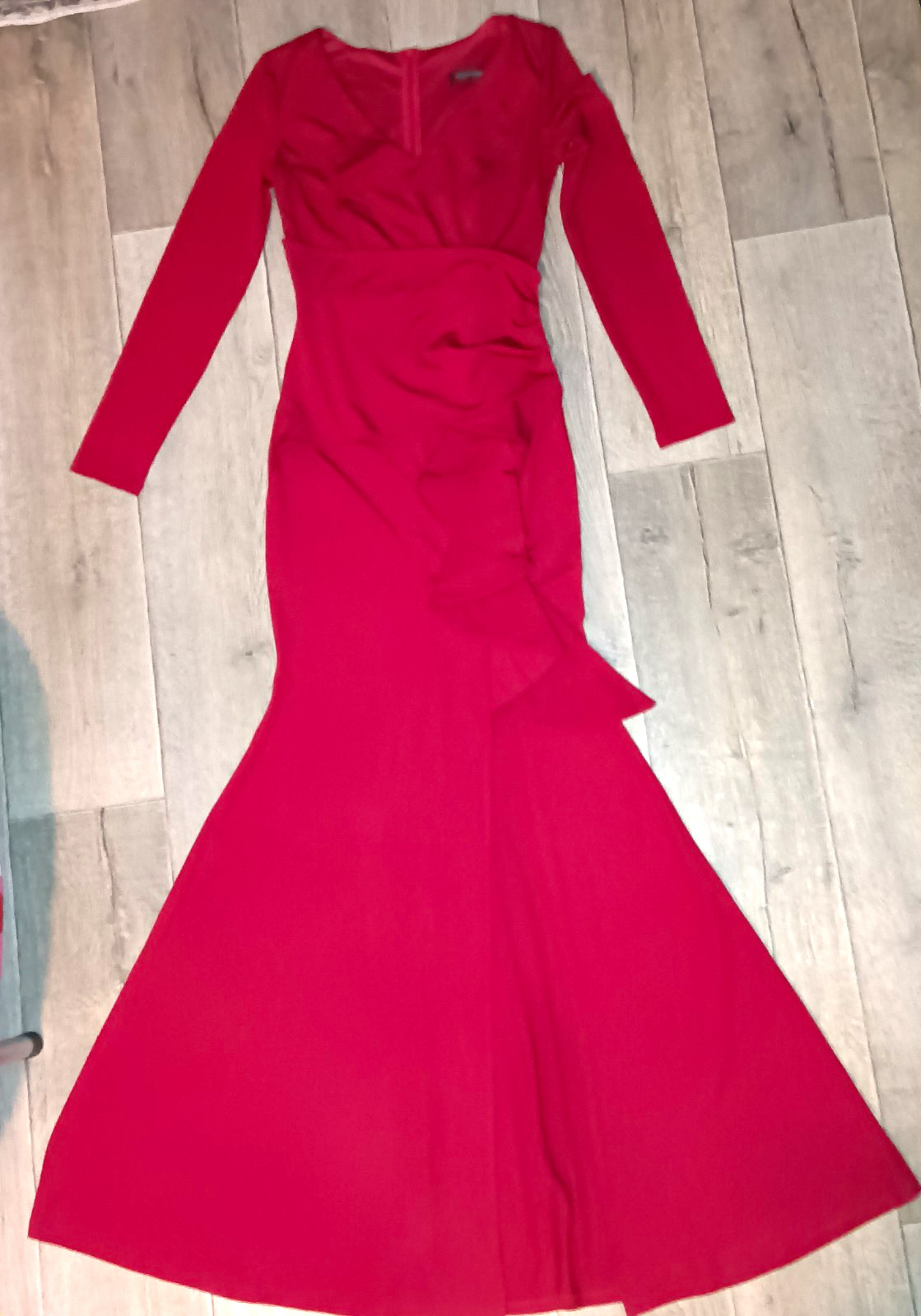 Miss Ord Women’s Red Satin V-Neck Ruffle Long Sleeve Maxi Dress, M