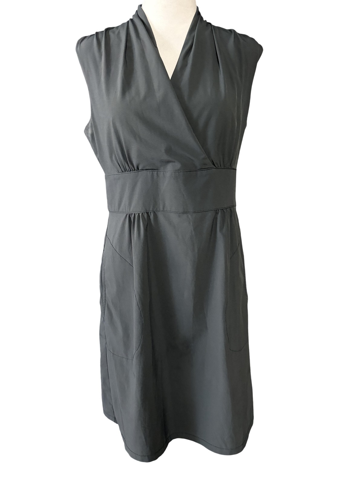 Athleta Dress Womens 4 Gray Sleeveless V Neck A-Line Knee Length Stretch Travel