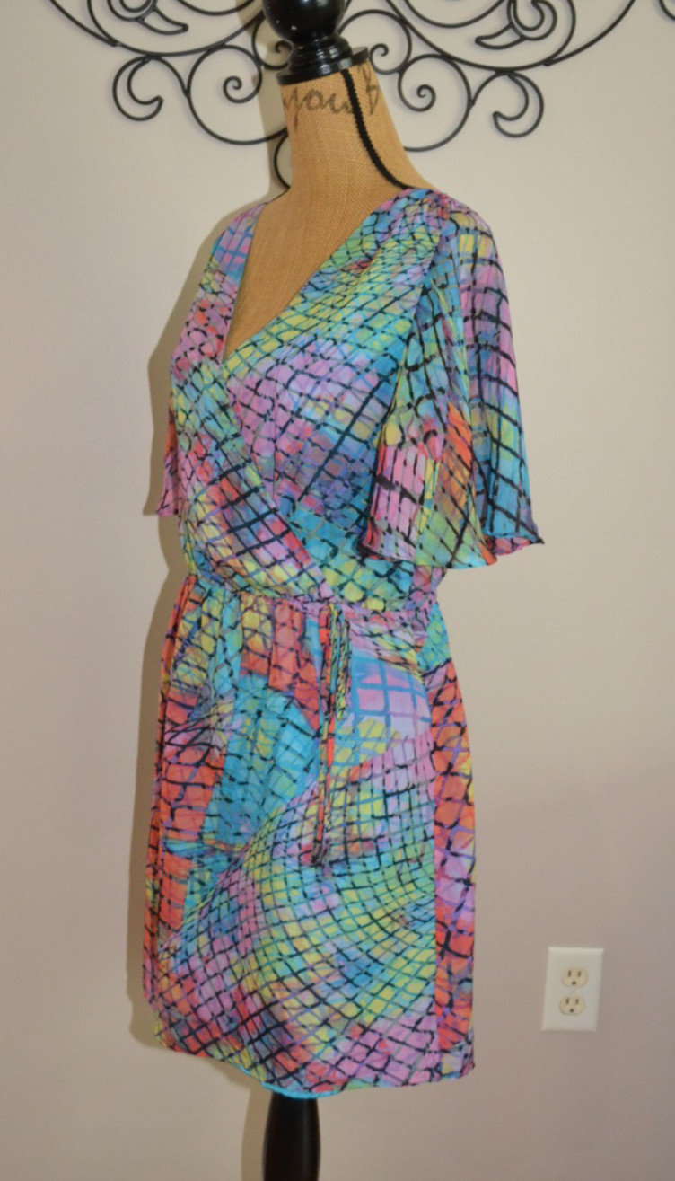Presley Skye Mosaic Tile Print Faux Wrap Flutter Sleeve Colorful Silk Dress sz M