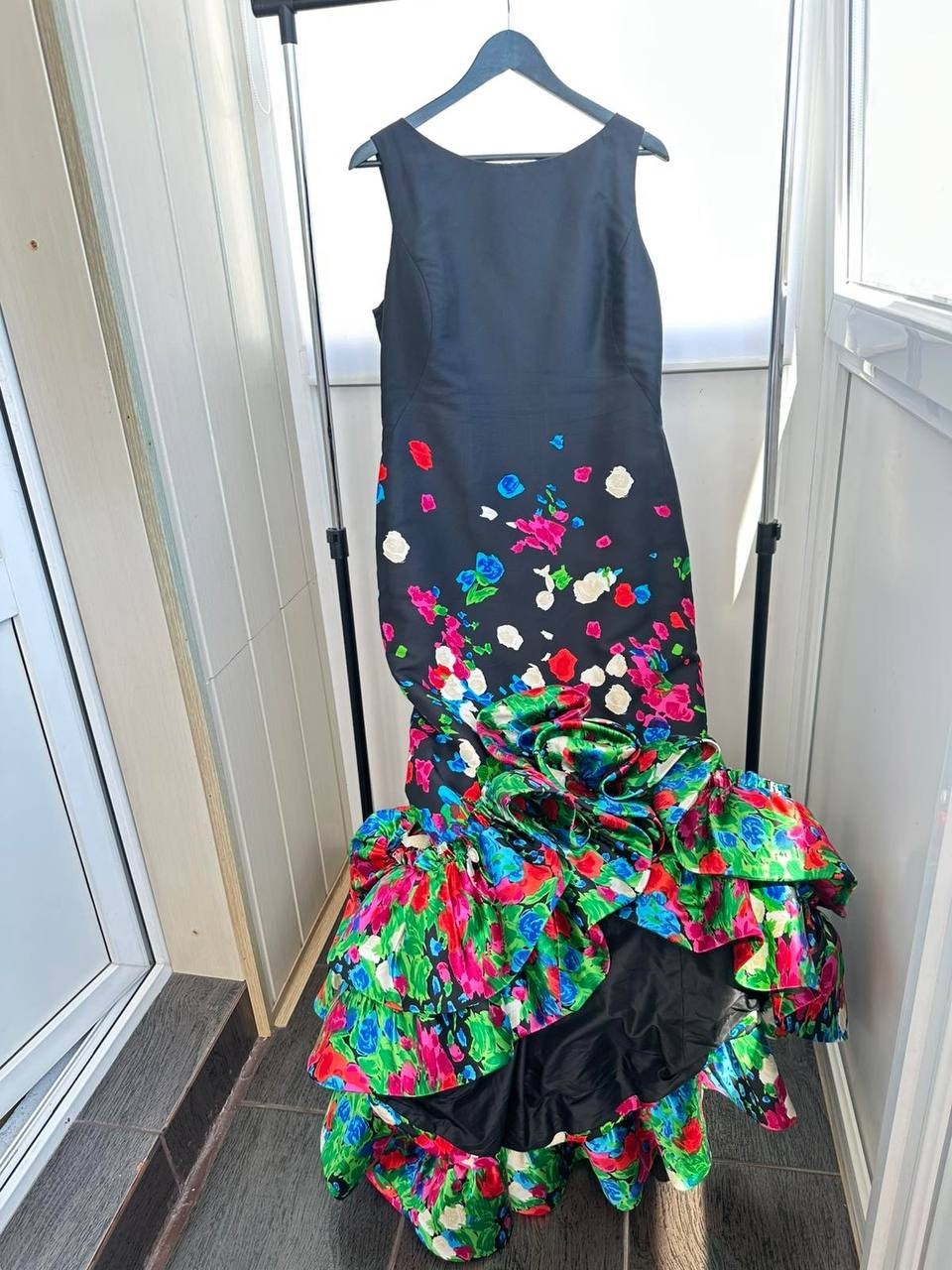 Oscar de la Renta 2008 Runway Silk Faille Floral Ruffle Gown Sz 14