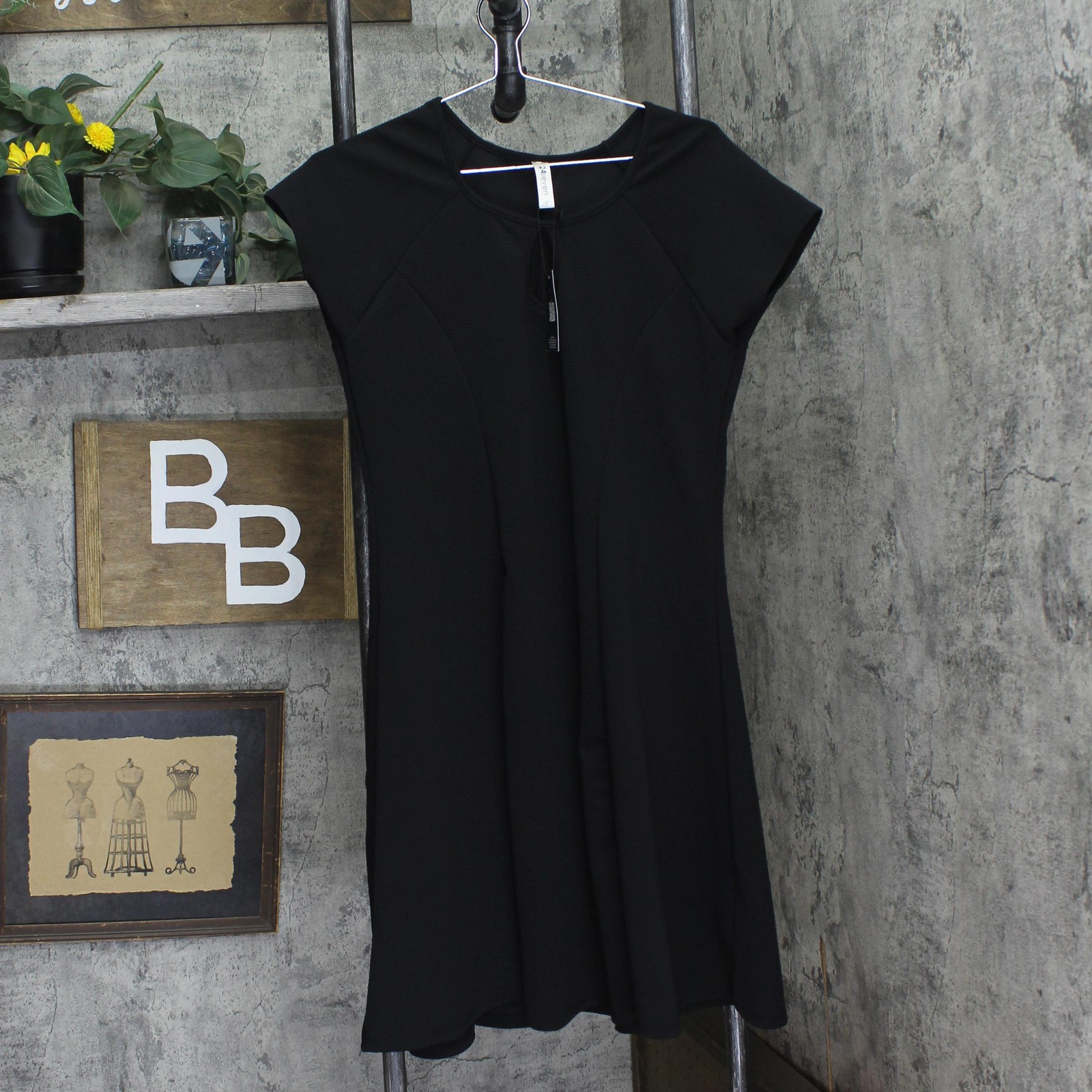 24Seven Comfort Apparel Womens Plus Size Crepe Keyhole Cap Sleeve Dress Black 1X