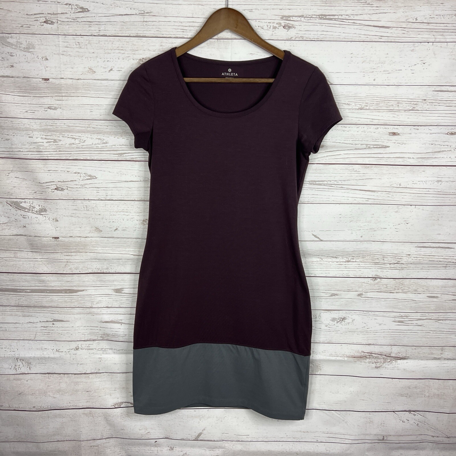 Athleta Ella T-Shirt Dress Size XS Burgundy Gray Colorblock Short Sleeve