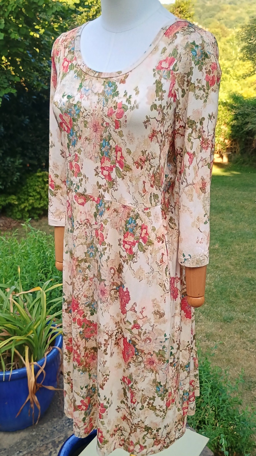Peruvian Connection Antique Cream Vintage Floral Print Jersey Midi Dress Size S