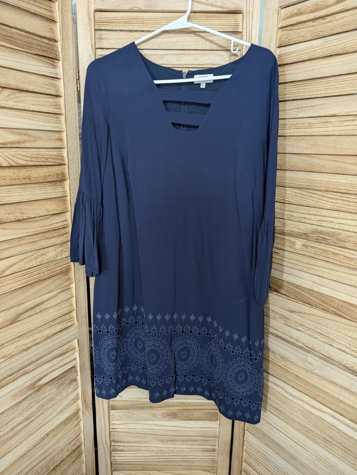 NICE WOMEN’S CROWN & IVY LINED NAVY BLUE RAYON EYELET DRESS SZ 10