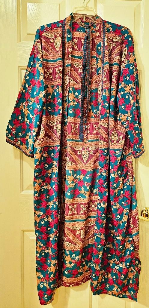 Art Silk Kimono Robe~ Women’s One Size~ Kimono w/Tie ~Leaves ~Blue,Brown,Tan~NEW