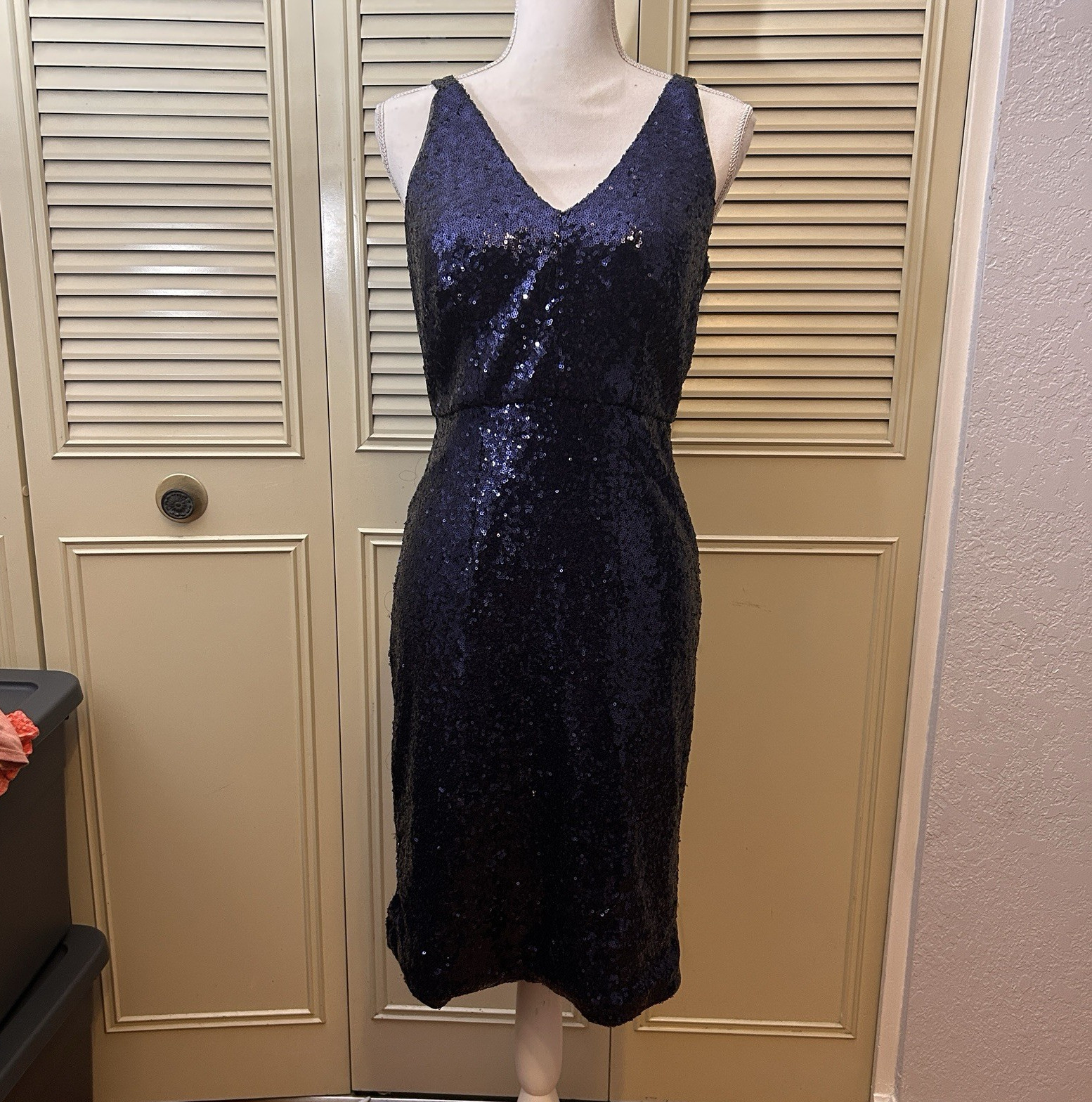 Nightway Navy Sequin Cocktail Dress V-Neck Sleeveless Glam Y2K Party Size 8