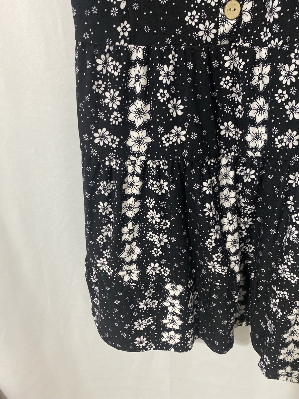 No Boundaries Juniors Tiered Spaghetti Strap Dress Black/White Floral XXXL (21)