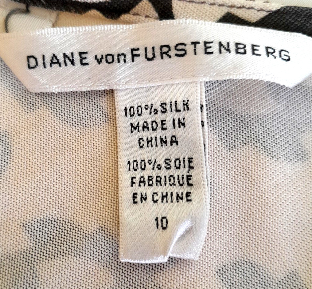 STUNNING VINTAGE DIANE VON FURSTENBERG BROWN & CREAM PRINT SILK CINCHED DRESS