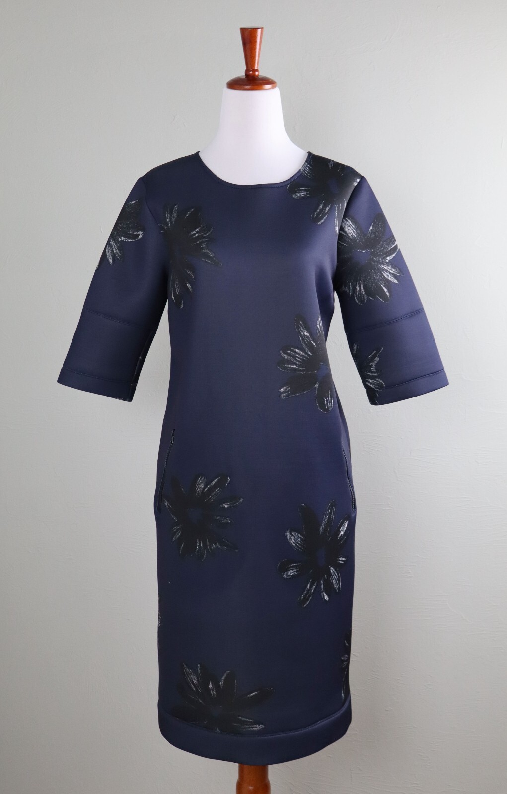 ANTHROPOLOGIE $300 Essentiel Antwerp Neoprene Navy Scuba Floral Dress Size 38