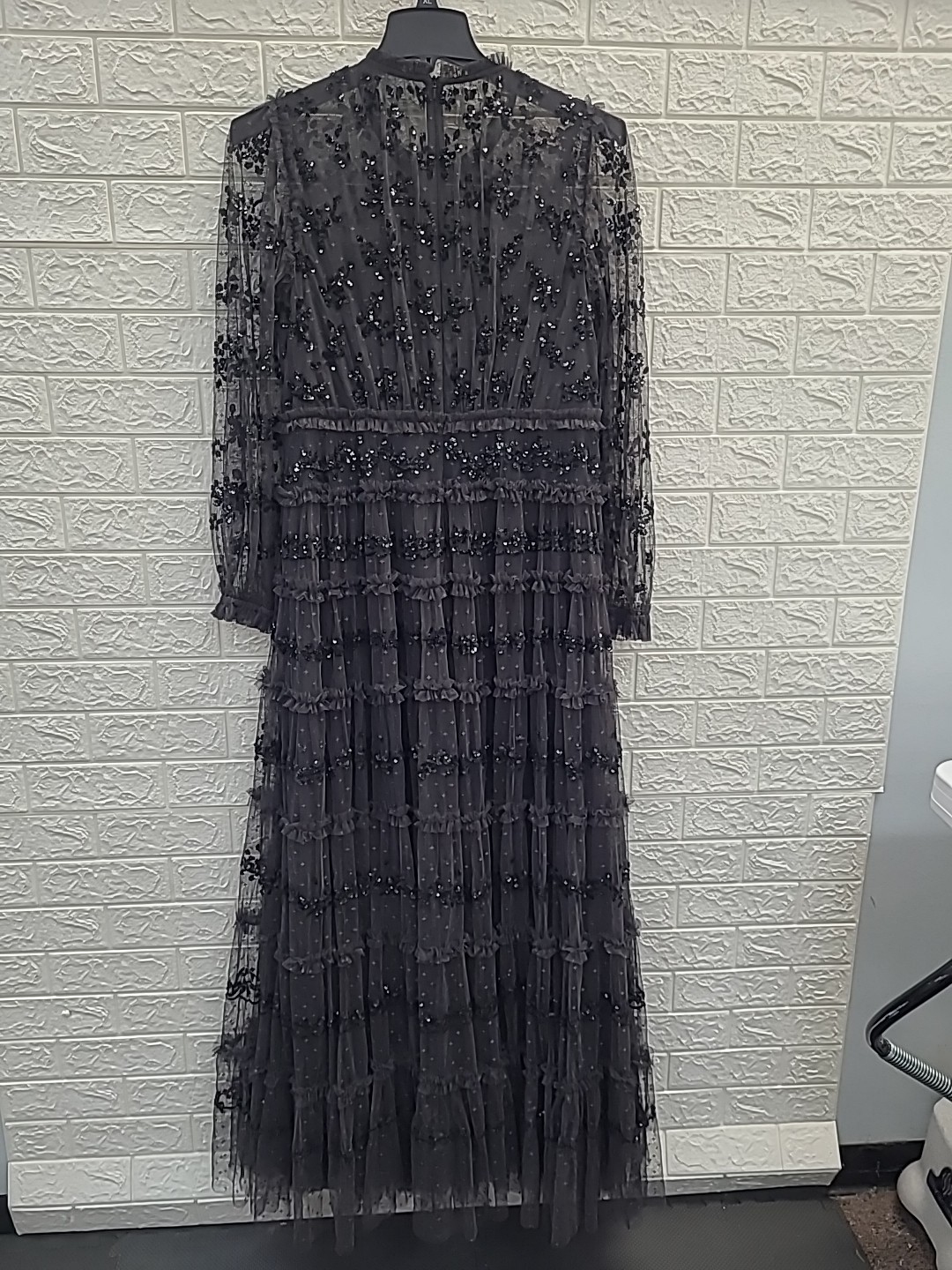 New Needle & Thread Long Sleeve Eve Sequin Graphite Gown Size US 12
