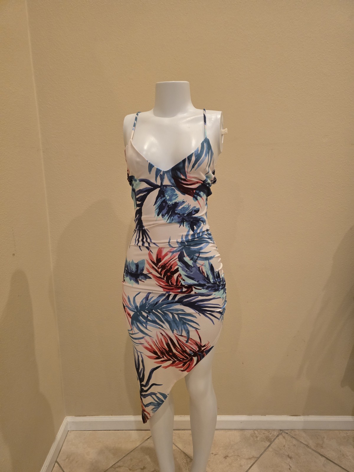 multicolor sleeveless bodycon dress