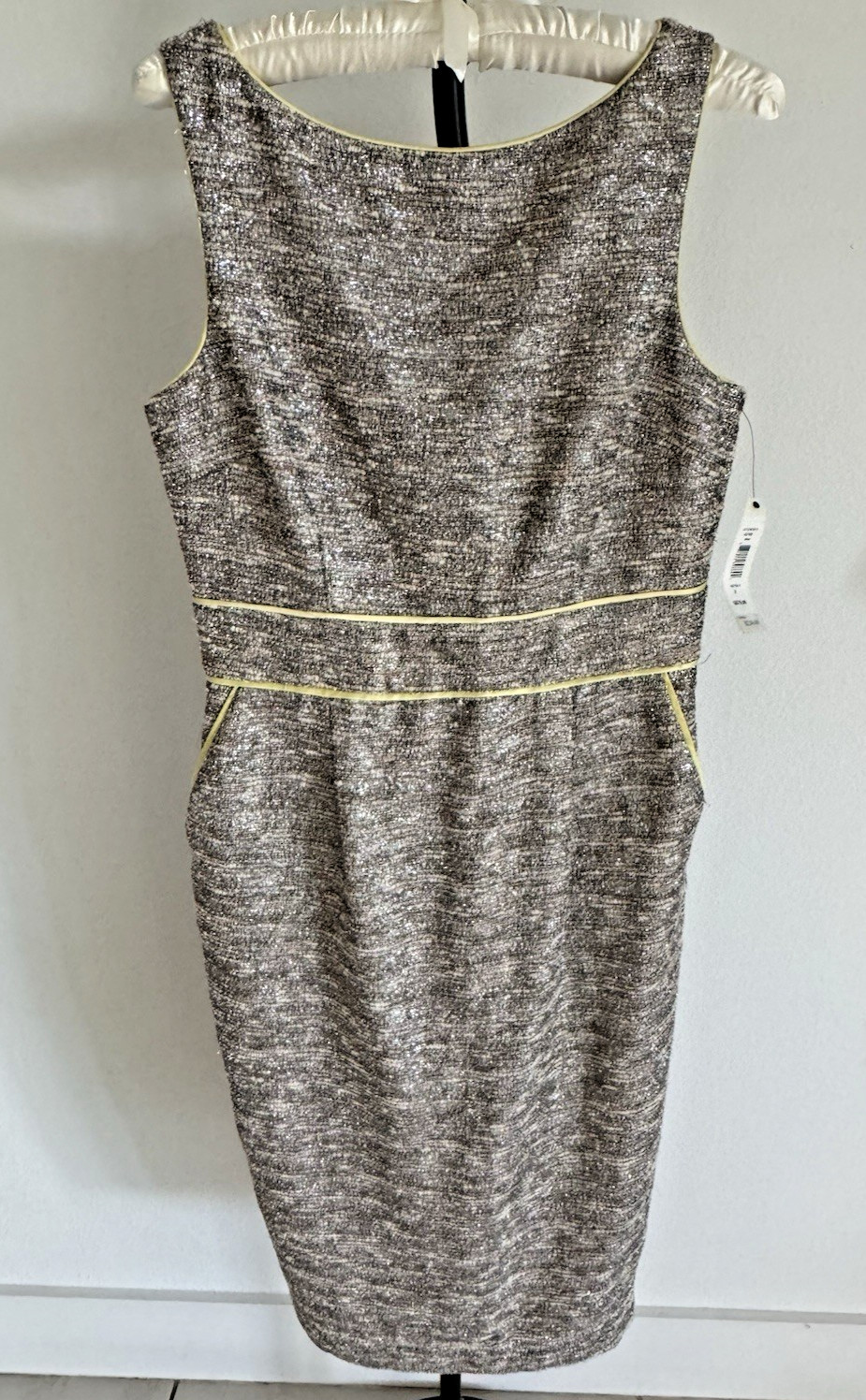 NWT Badgley Mischka Metallic Tweed Sheath Dress Size 8 Gold Silver Cocktail Midi