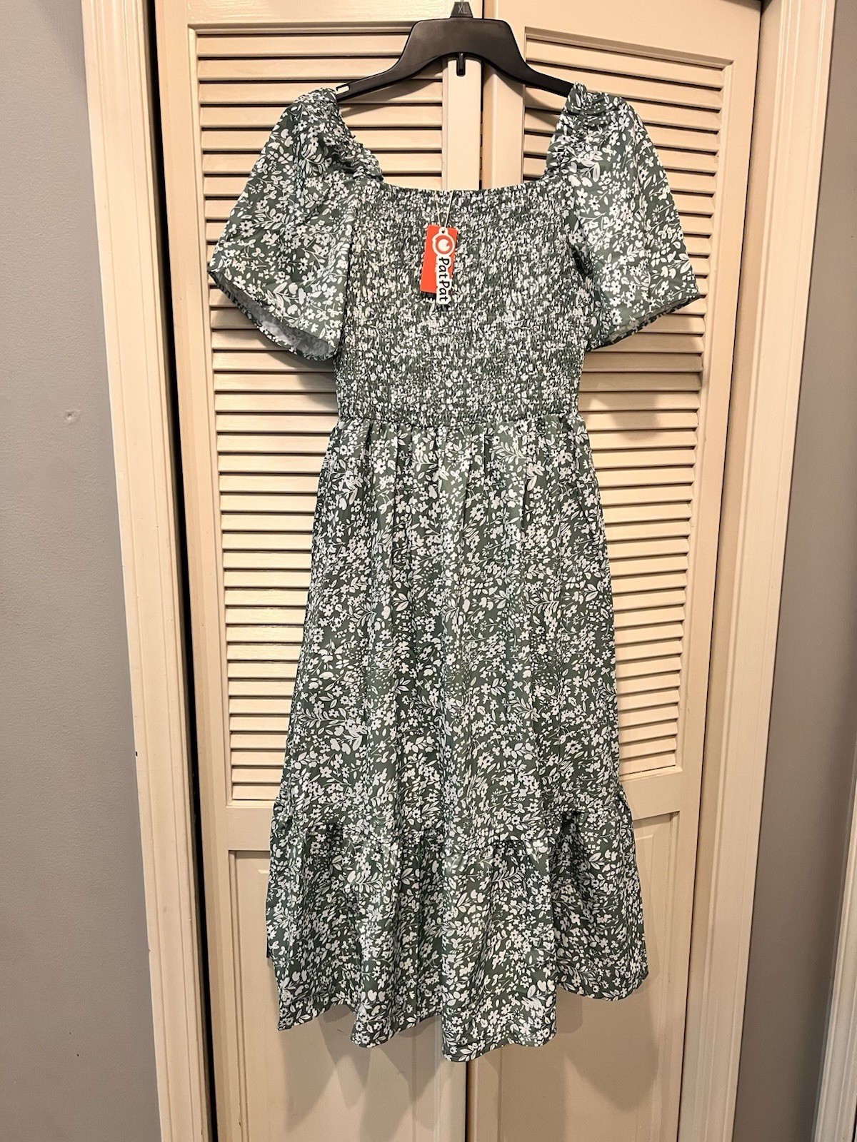 PatPat Lightweight Green/White Flowered Lined Midi Dress Size M