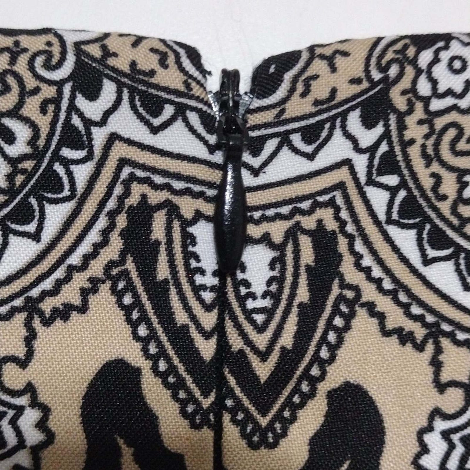 London Times Aztec Print Sleeveless Sheath Dress Sz 4 Boho Chic Workwear Office