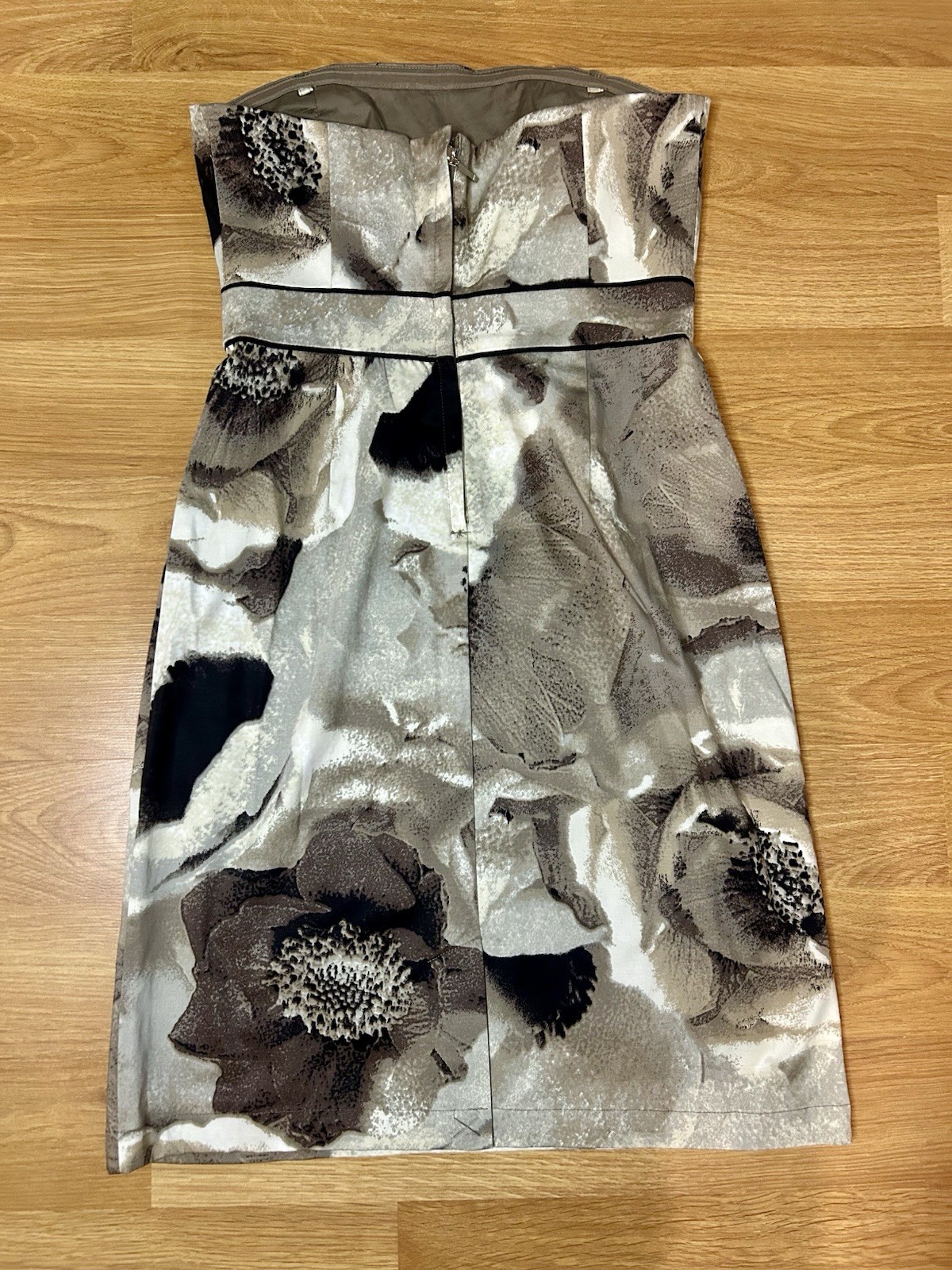 New York & Company Strapless Floral Mini Dress Pleated Lined Zip Gray Sz 2