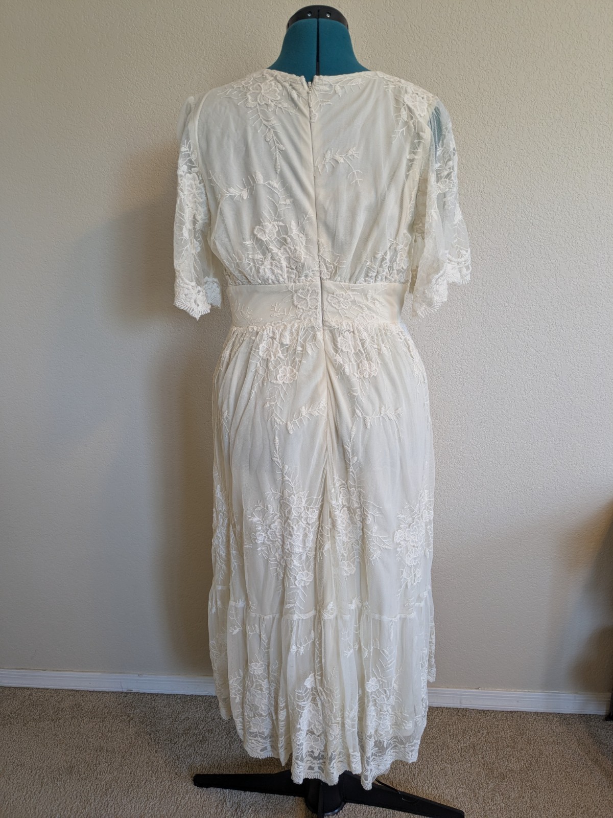 Baltic Born Size L Clarisa Cream Lace Dress – Used, Good