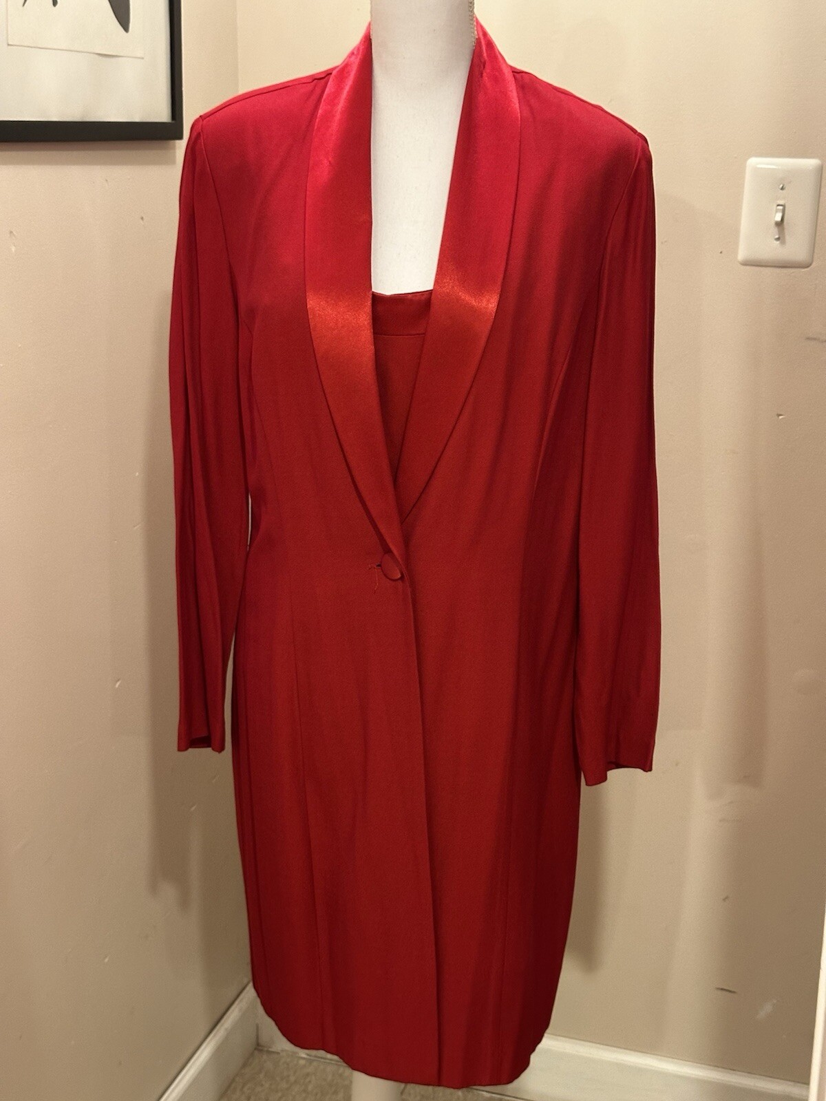 DANI MAX LOIS SNYDER RED 2 PC DRESS SET. SIZE 14. PREOWNED. EXCELLENT CONDITION.