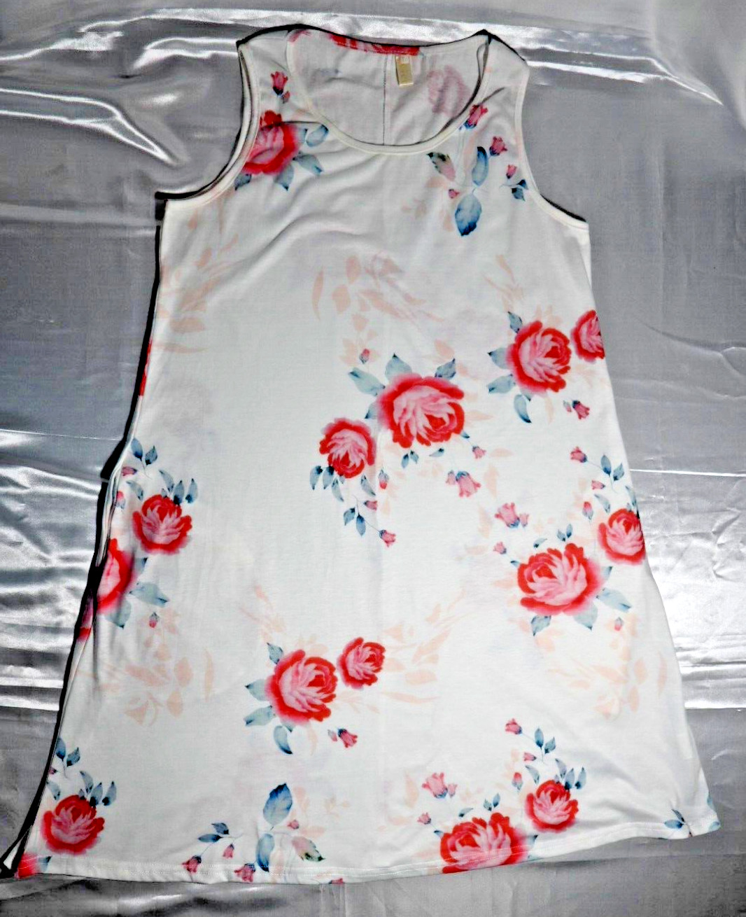 Genhoo Dress, L, White with red, peach, blue, green print
