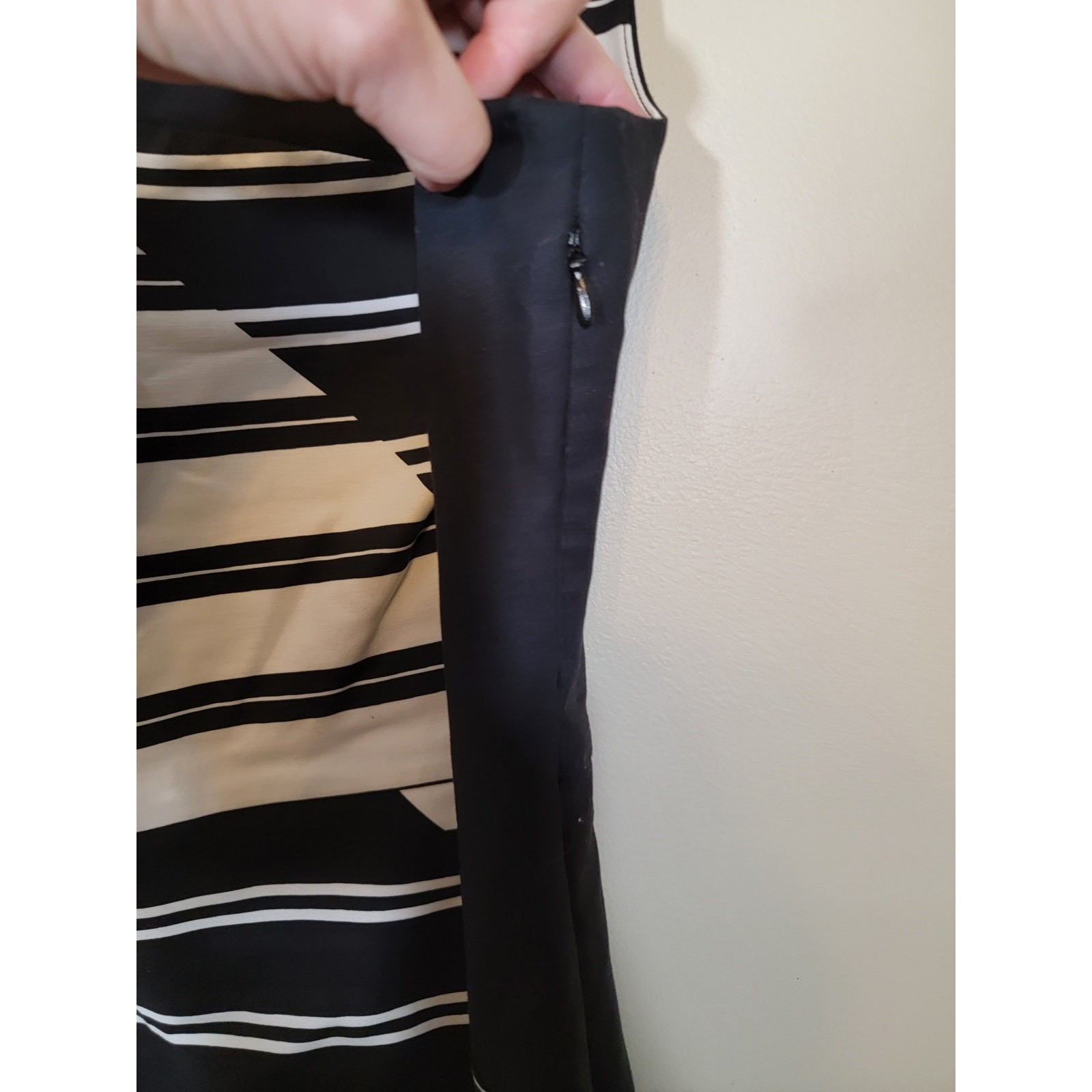 Worthington Mini Sheath Dress Sleeveless Side Zip Striped Black & White Size 14
