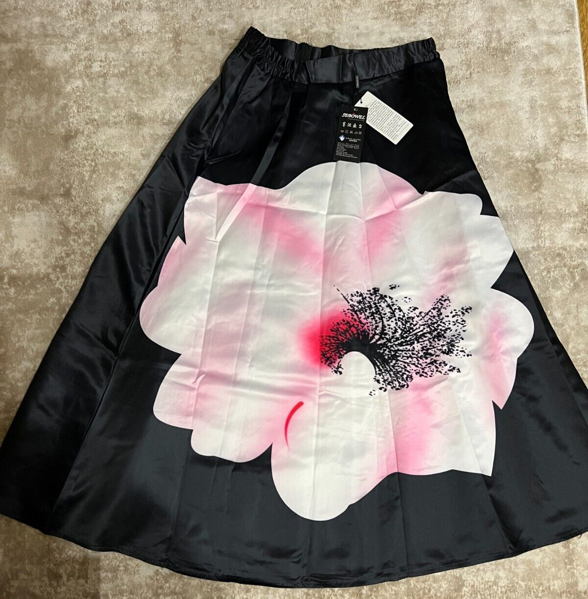 NEW SEBOWEL Women’s Maxi Skirt Sz. L