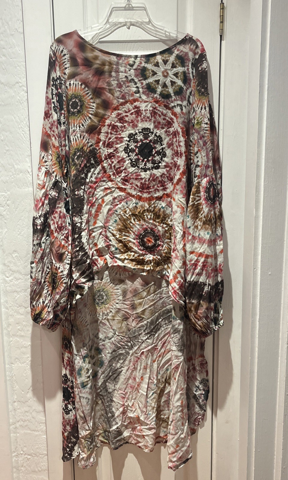 Stark X Red & tie-dye BoHo hippie, balloon, sleeves beach cover
