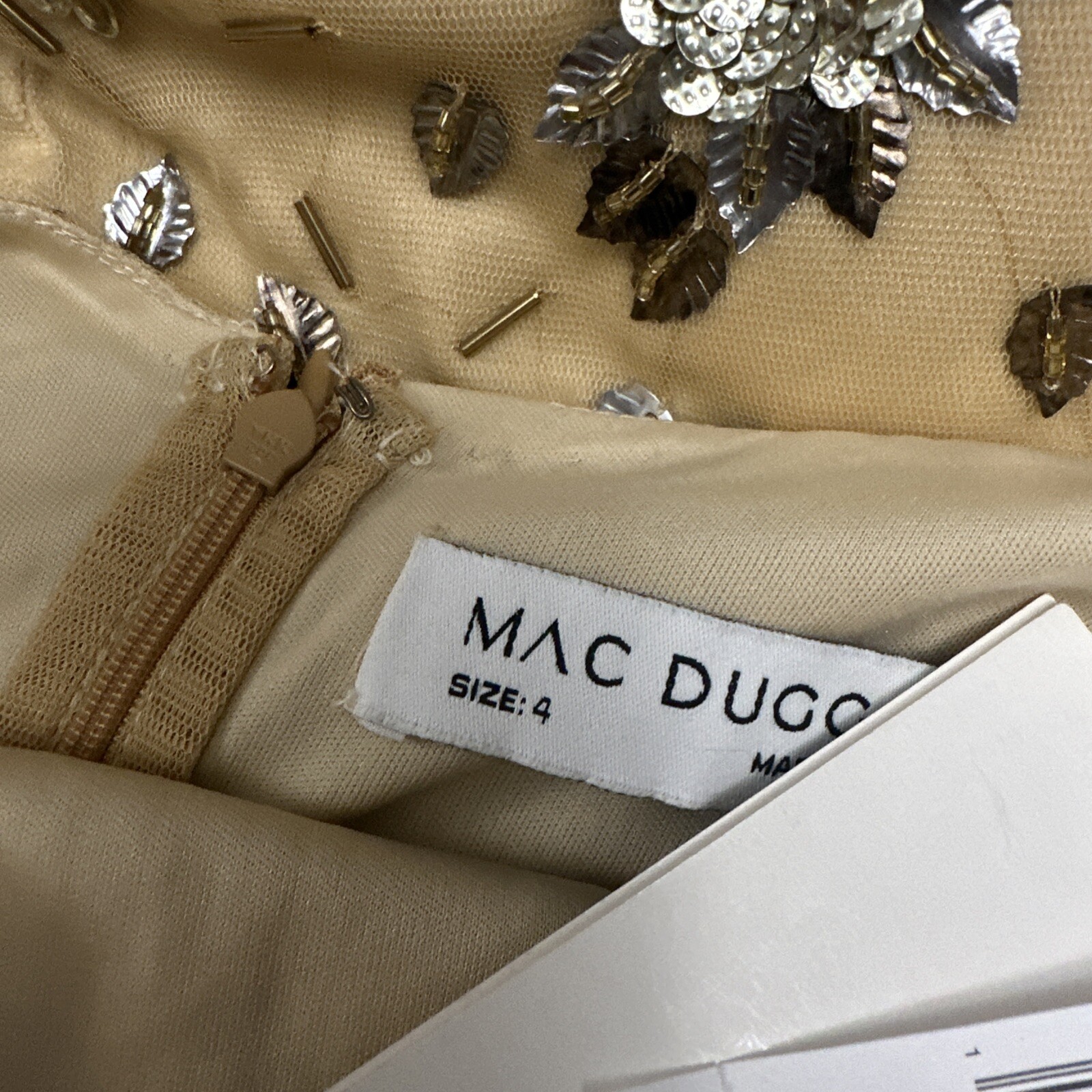 NWT $598 Mac Duggal [ 4 ] 5477 Floral Embellished Scoop Neck Gown Gold J1177