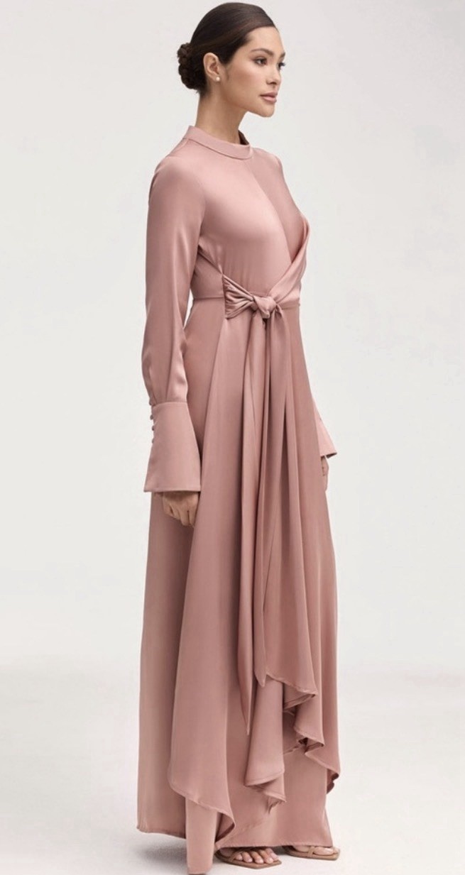 NWT Veiled “Serena Side Tie Modest / Maxi Dress / Dusty Mauve” Size L 56” Long
